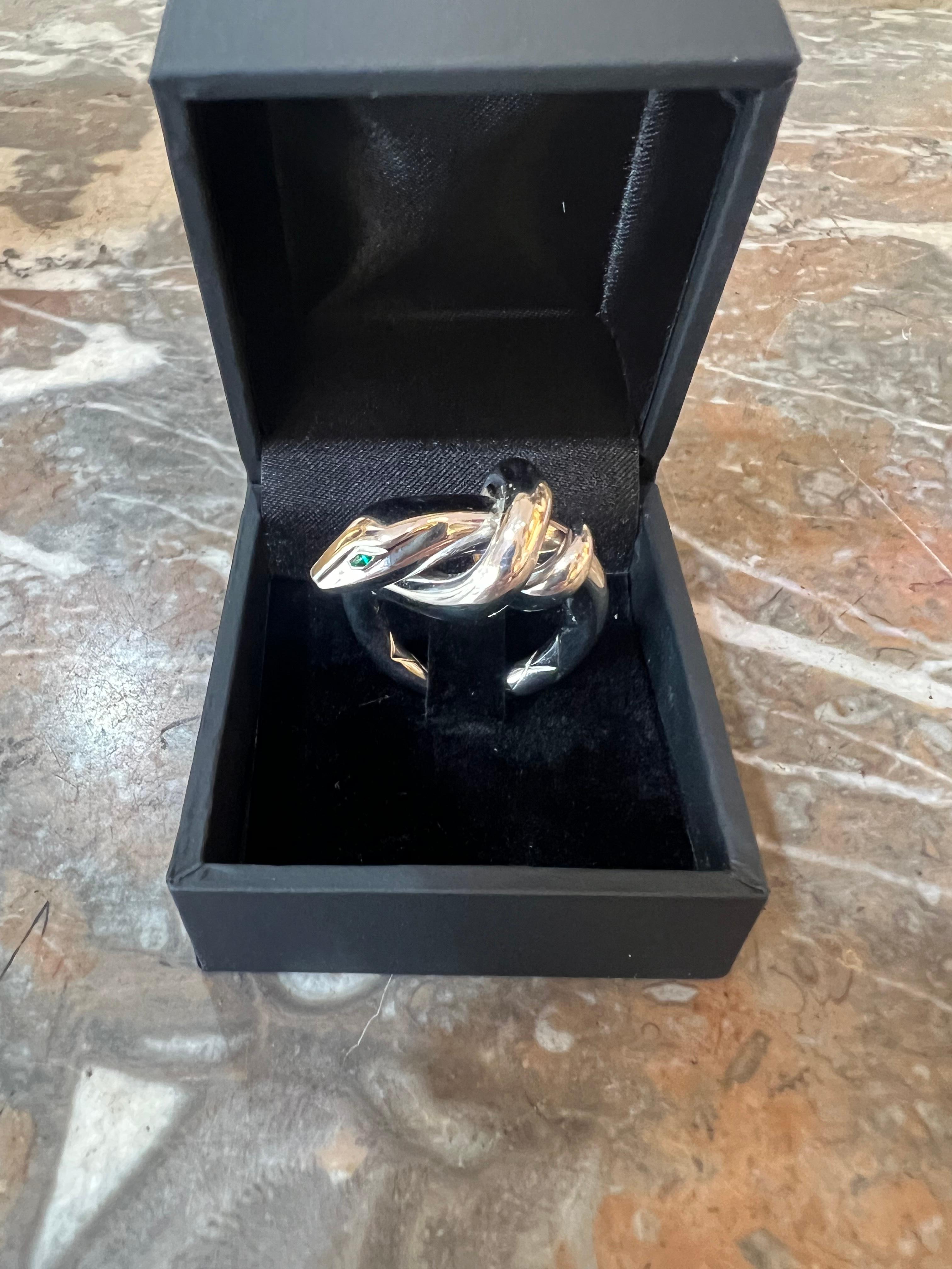 Boucheron Serpent Kaa Tsavorite Garnets 18 Carat White Gold Ring For Sale 1