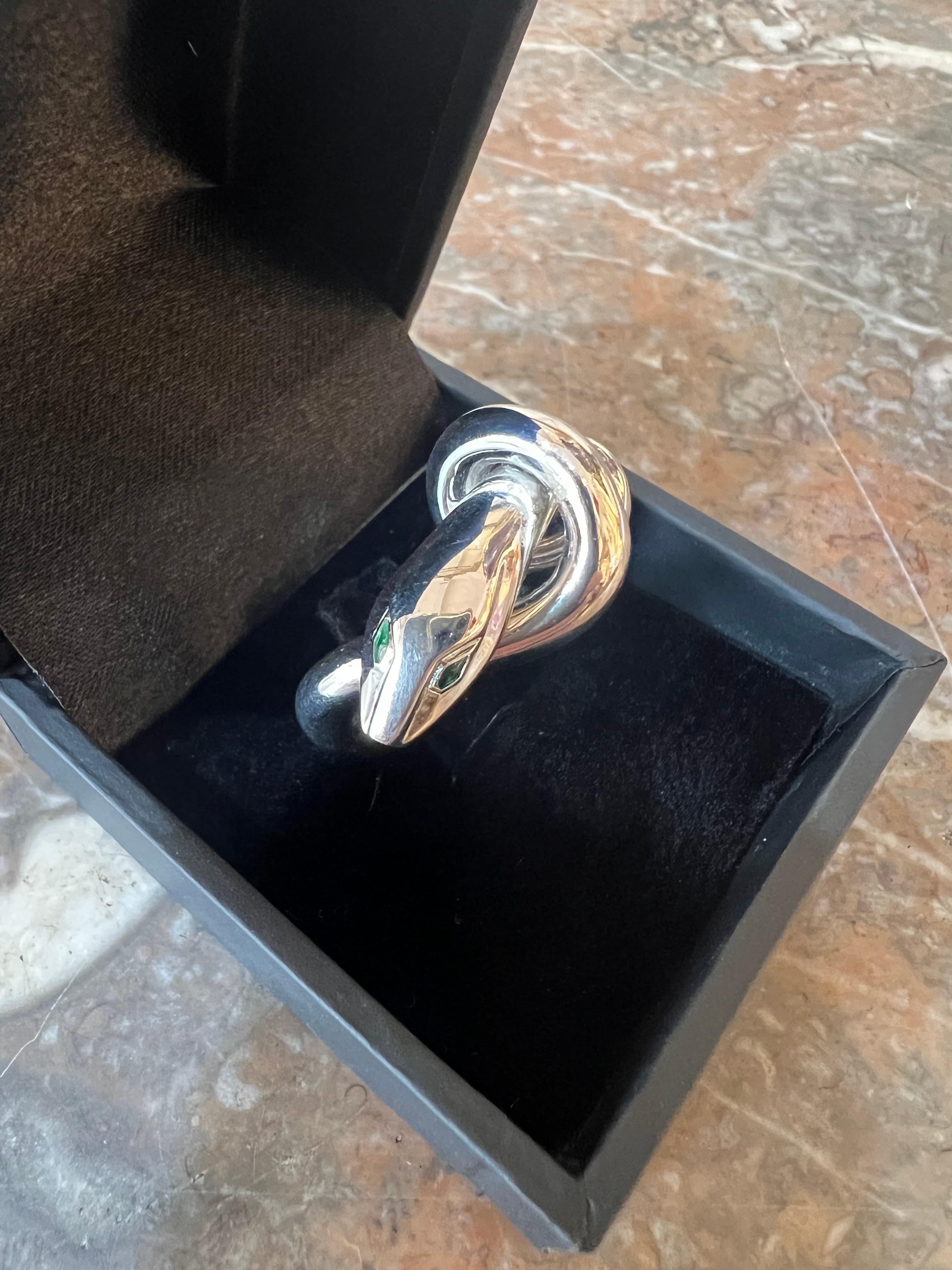 Boucheron Serpent Kaa Tsavorite Garnets 18 Carat White Gold Ring For Sale 2