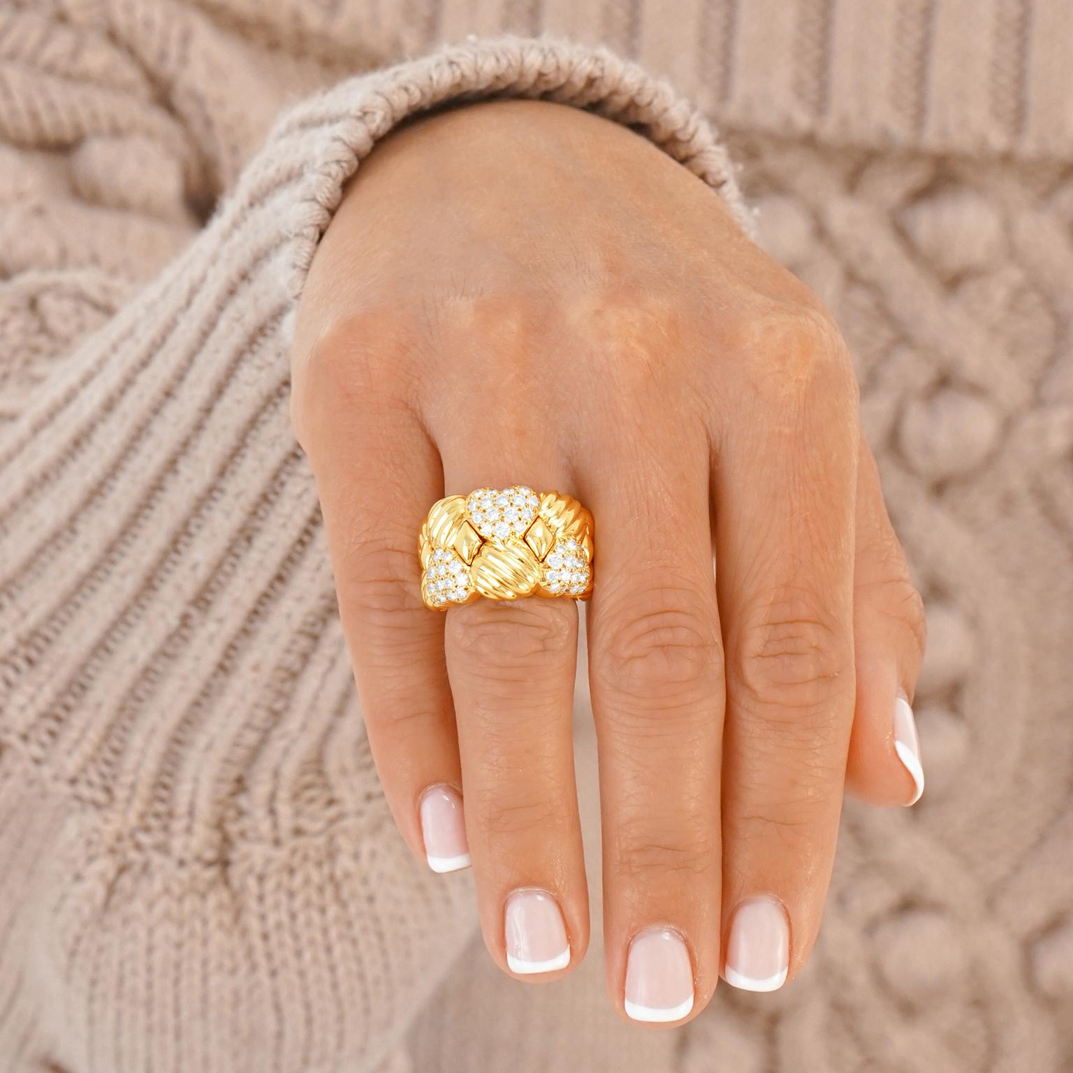 Brilliant Cut Boucheron Seventies Diamond-Set Gold Ring