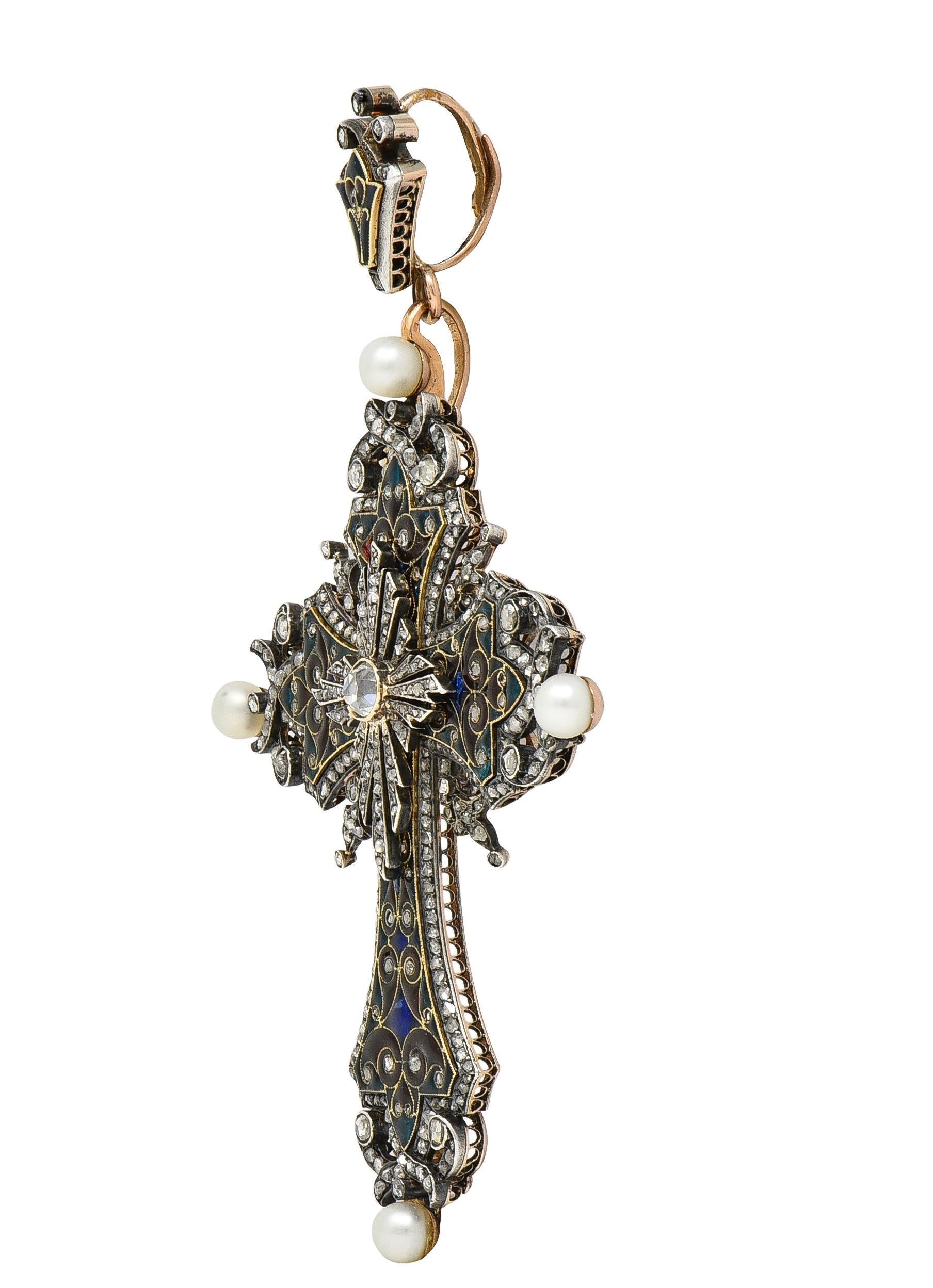 Taglio a rosa Boucheron Victorian Diamond Enamel Silver 18K Yellow Gold Antique Cross Pendant in vendita