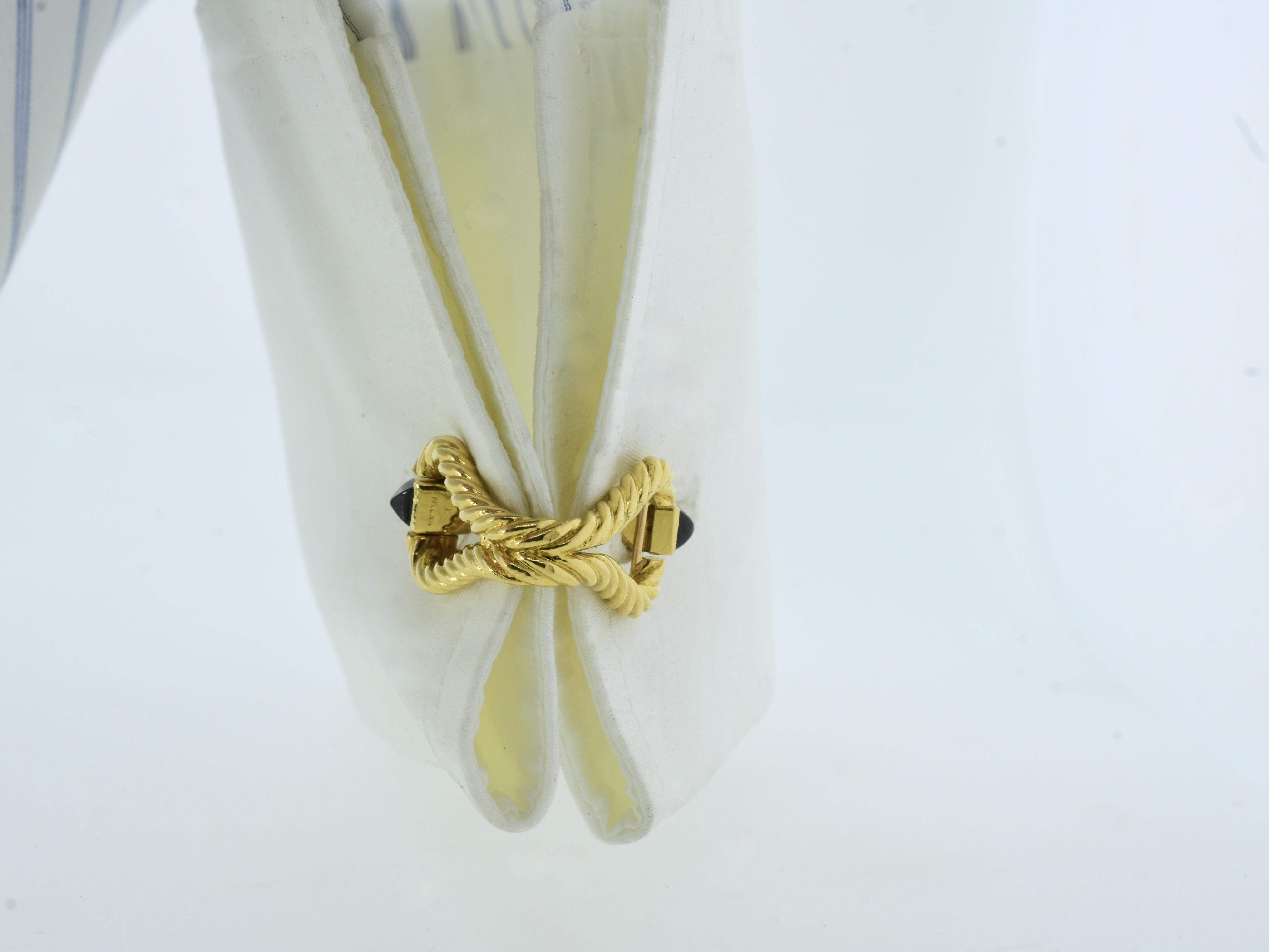 Gemelos Boucheron Vintage de 18 quilates y fino zafiro Sugarloaf Cab, franceses, c 1950 Retro en venta
