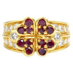 Boucheron Retro flowers Ring in 18Kt Yellow Gold with VVS Diamonds and rubies