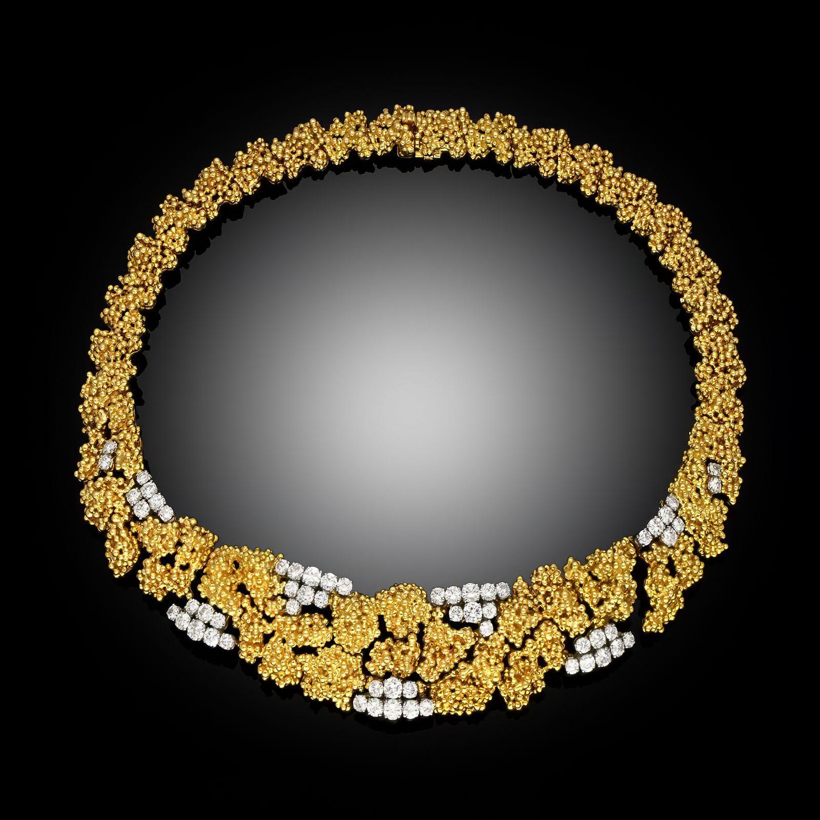 Taglio brillante Collana Boucheron Vintage Granulation in oro giallo 18 ct e diamanti in vendita