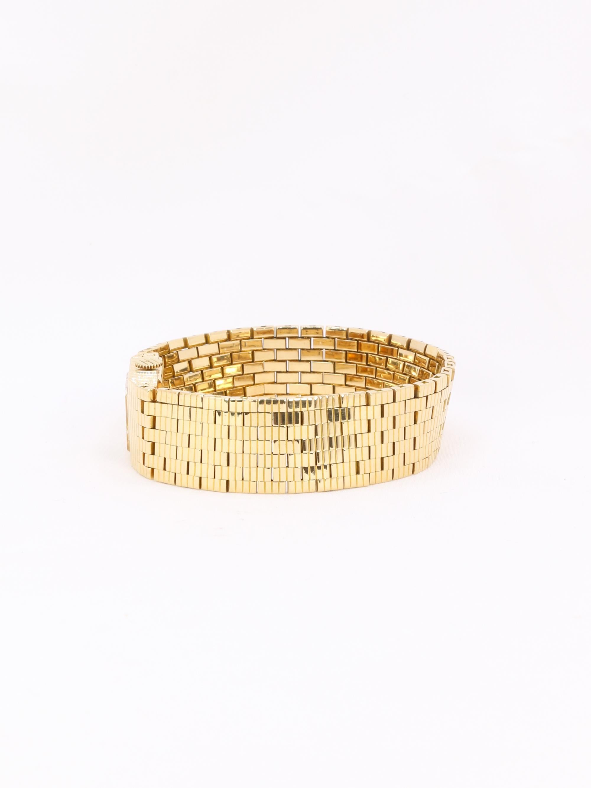 Femenino o masculino Reloj pulsera oro amarillo vintage BOUCHERON en venta