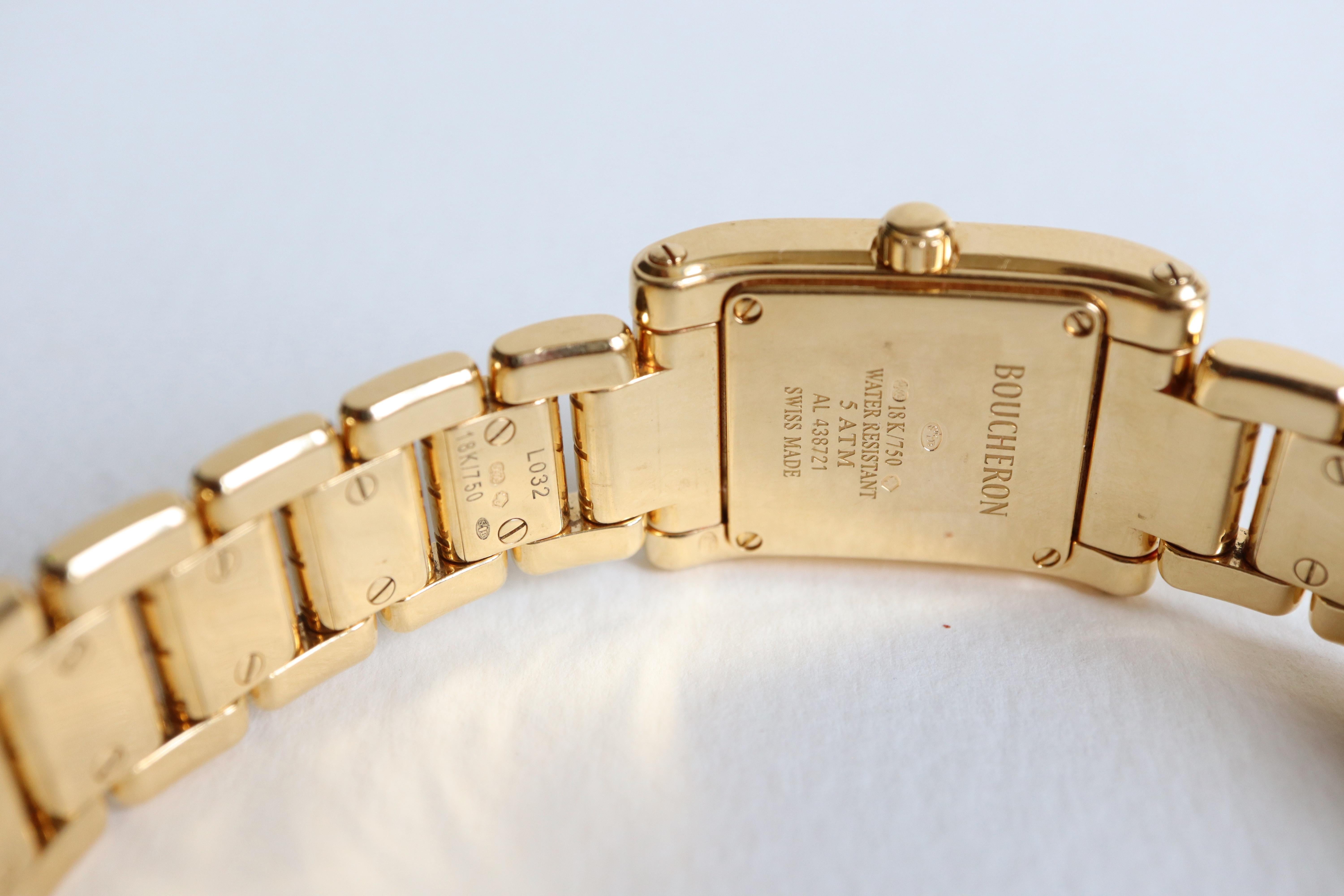 Boucheron Watch Parallele in 18K Yellow Gold In Good Condition For Sale In Paris, FR