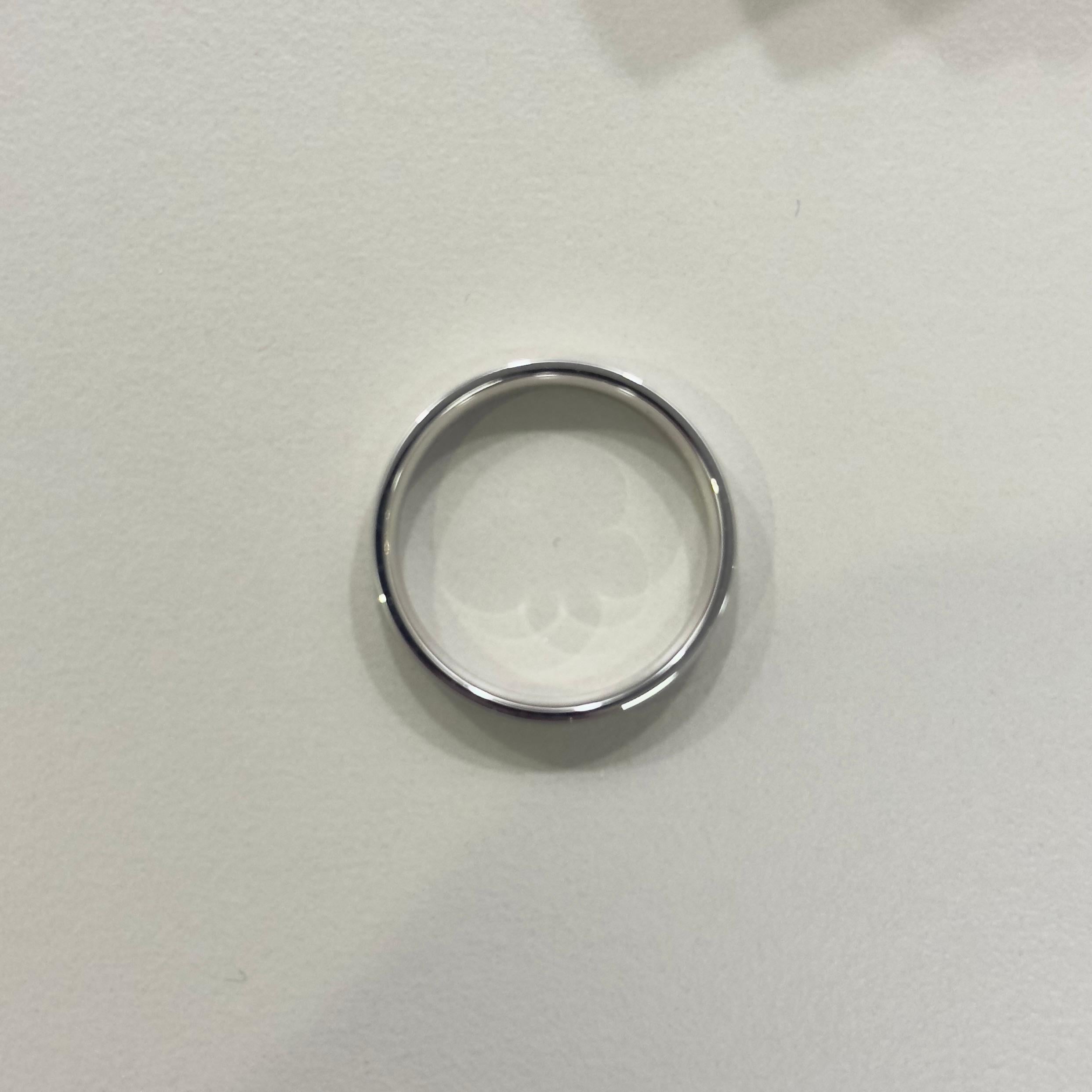 Boucheron Wedding Band In Platinum Size 62 / T For Sale 2