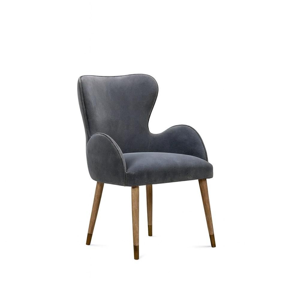 XXIe siècle et contemporain Fauteuil de salle à manger à dossier large avec une Silhouette féminine par Jose De Castro en vente