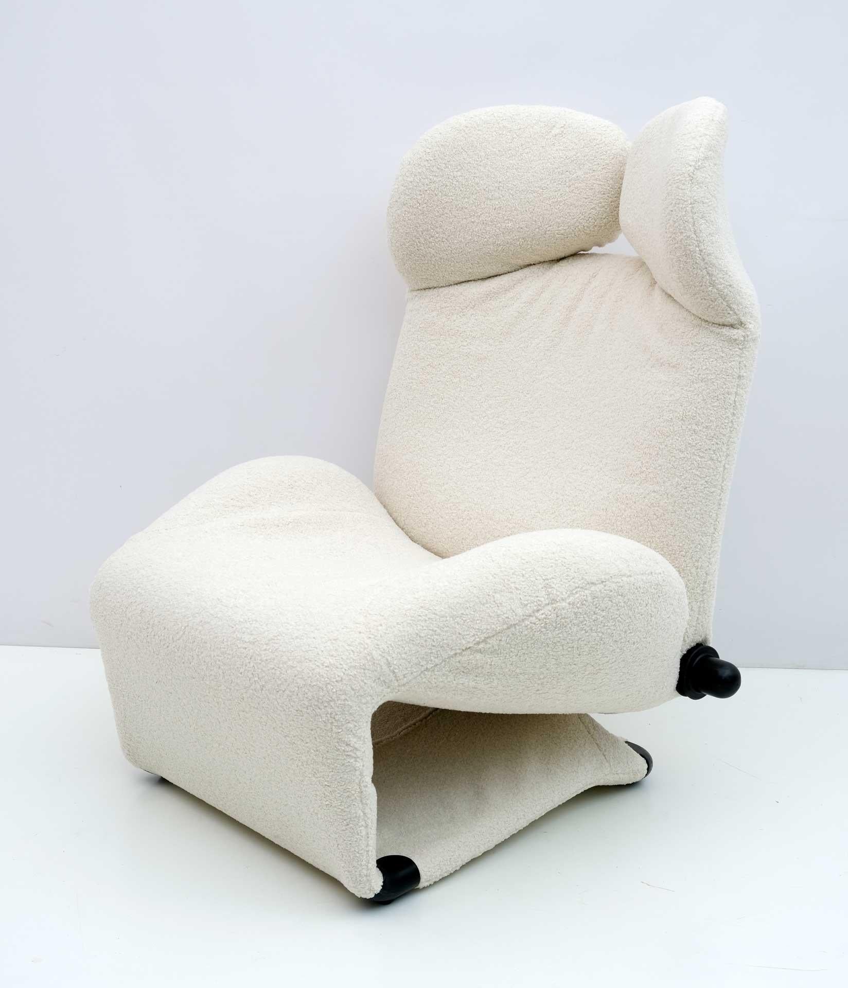 Metal Bouclè Wink Lounge Chair by Toshiyuki Kita for Cassina, 1980s For Sale