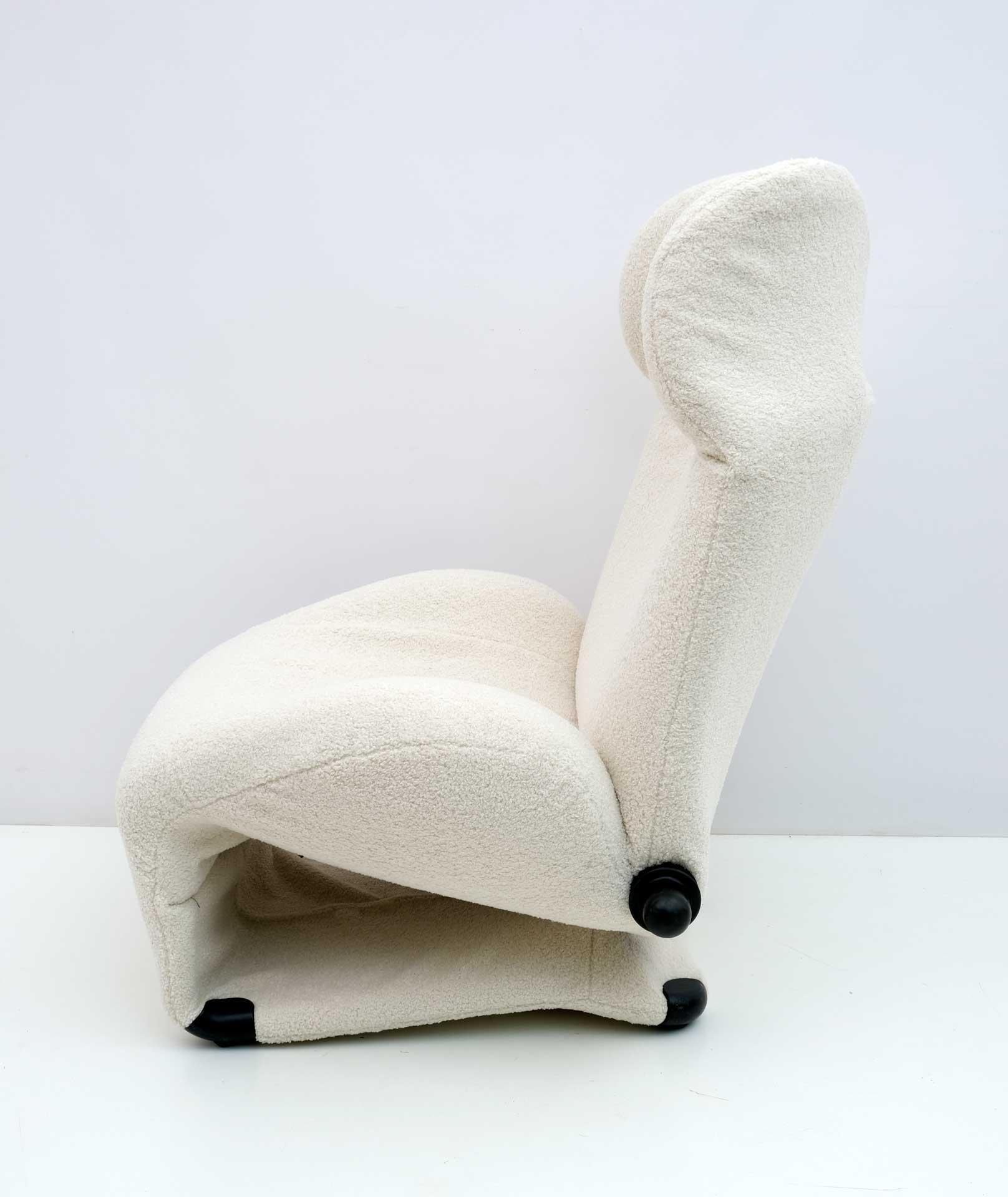 Bouclè Wink Lounge Chair by Toshiyuki Kita for Cassina, 1980s For Sale 1