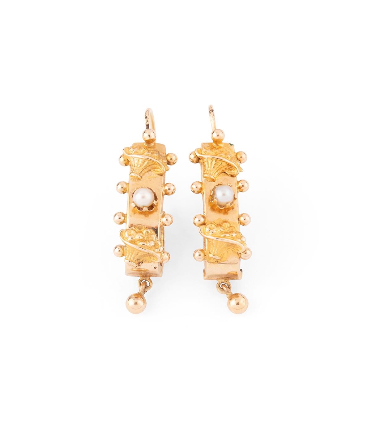 Boucles d'oreilles anciennes régionales françaises dites 