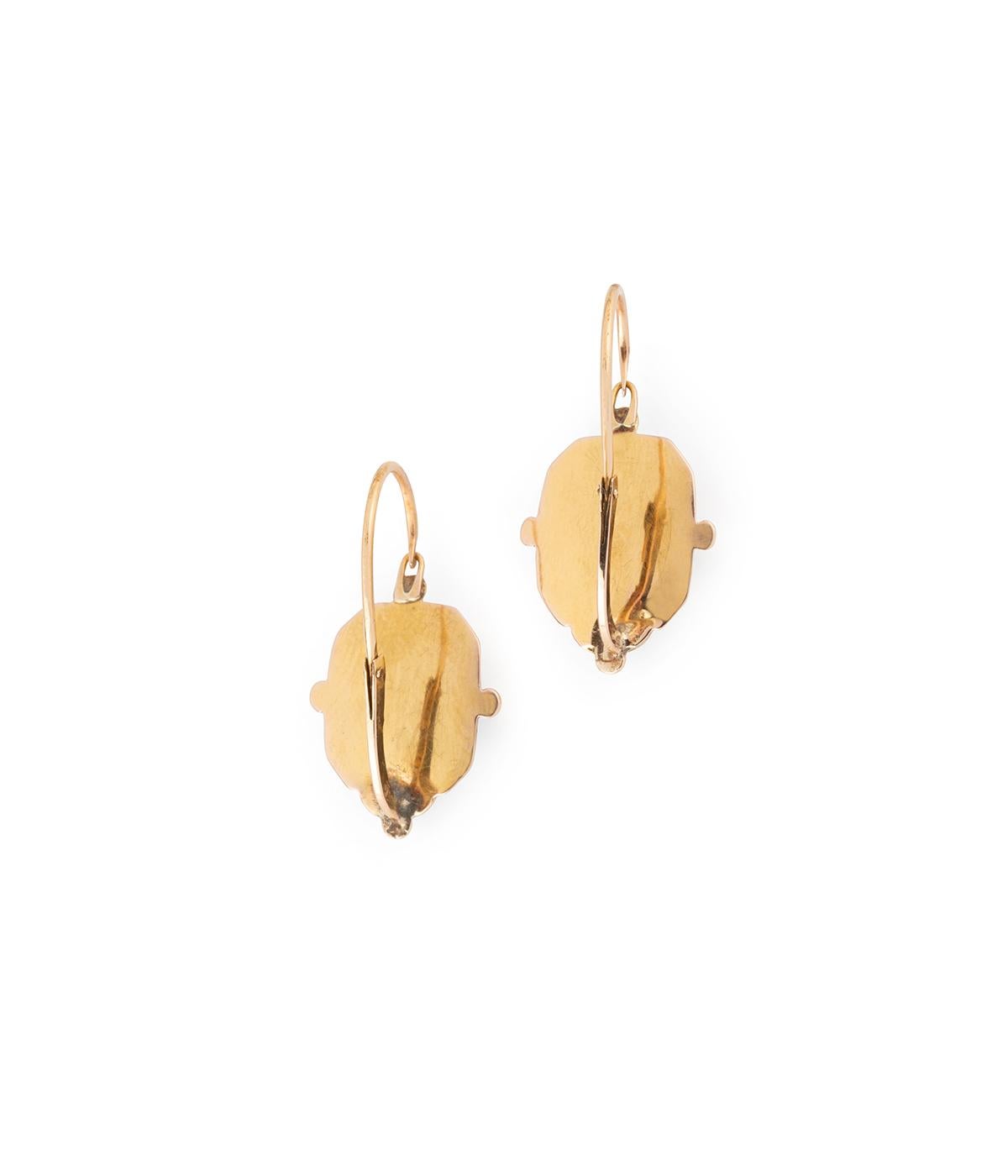 Boucles d'oreilles de la fin du 19ème siècle en or 18 carats et émail In condizioni discrete in vendita a PARIS, FR
