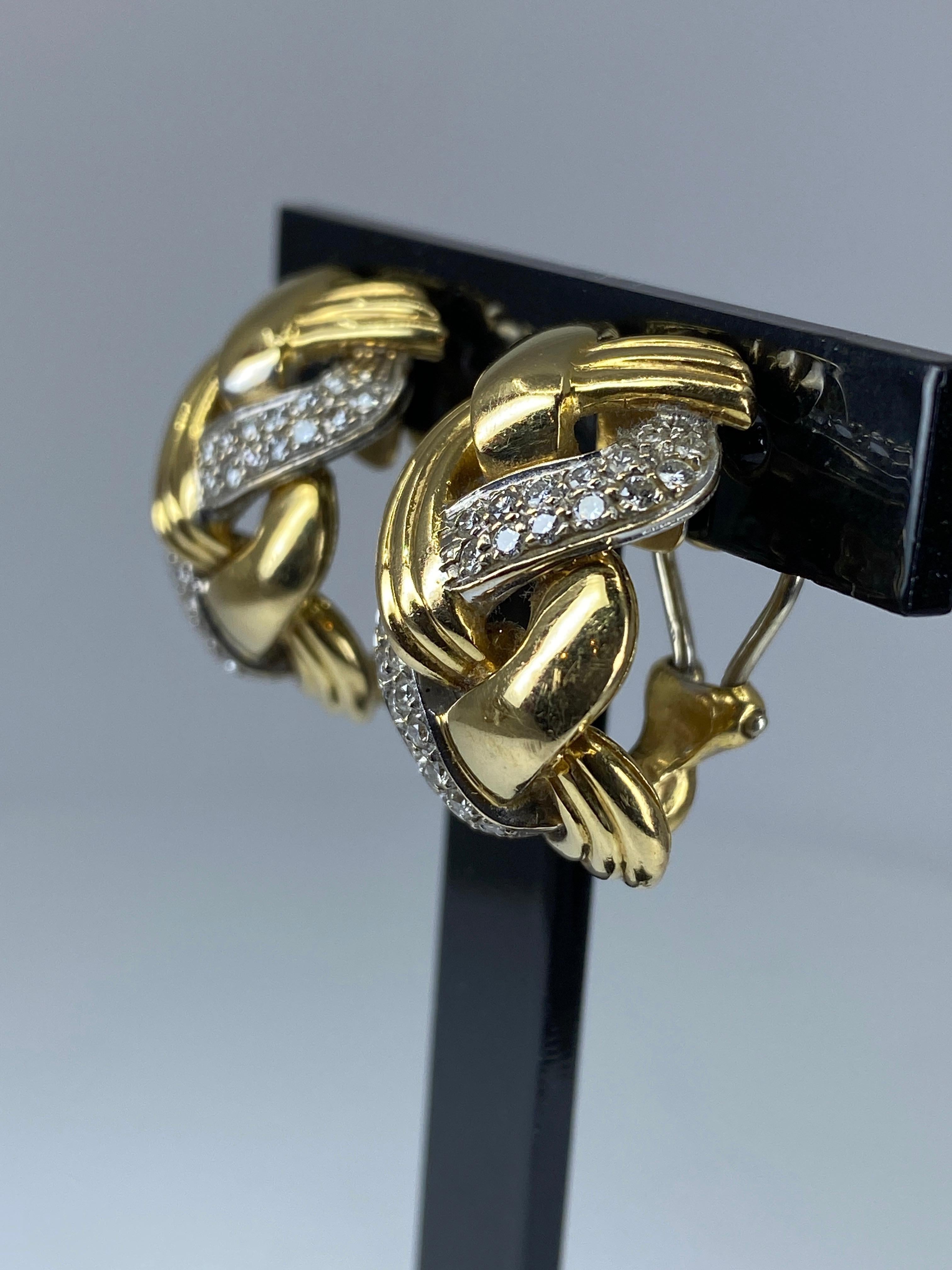 Boucles D’oreilles En or 18 Carats “ Tresses ” Serties Diamants Signées Repossi For Sale 5