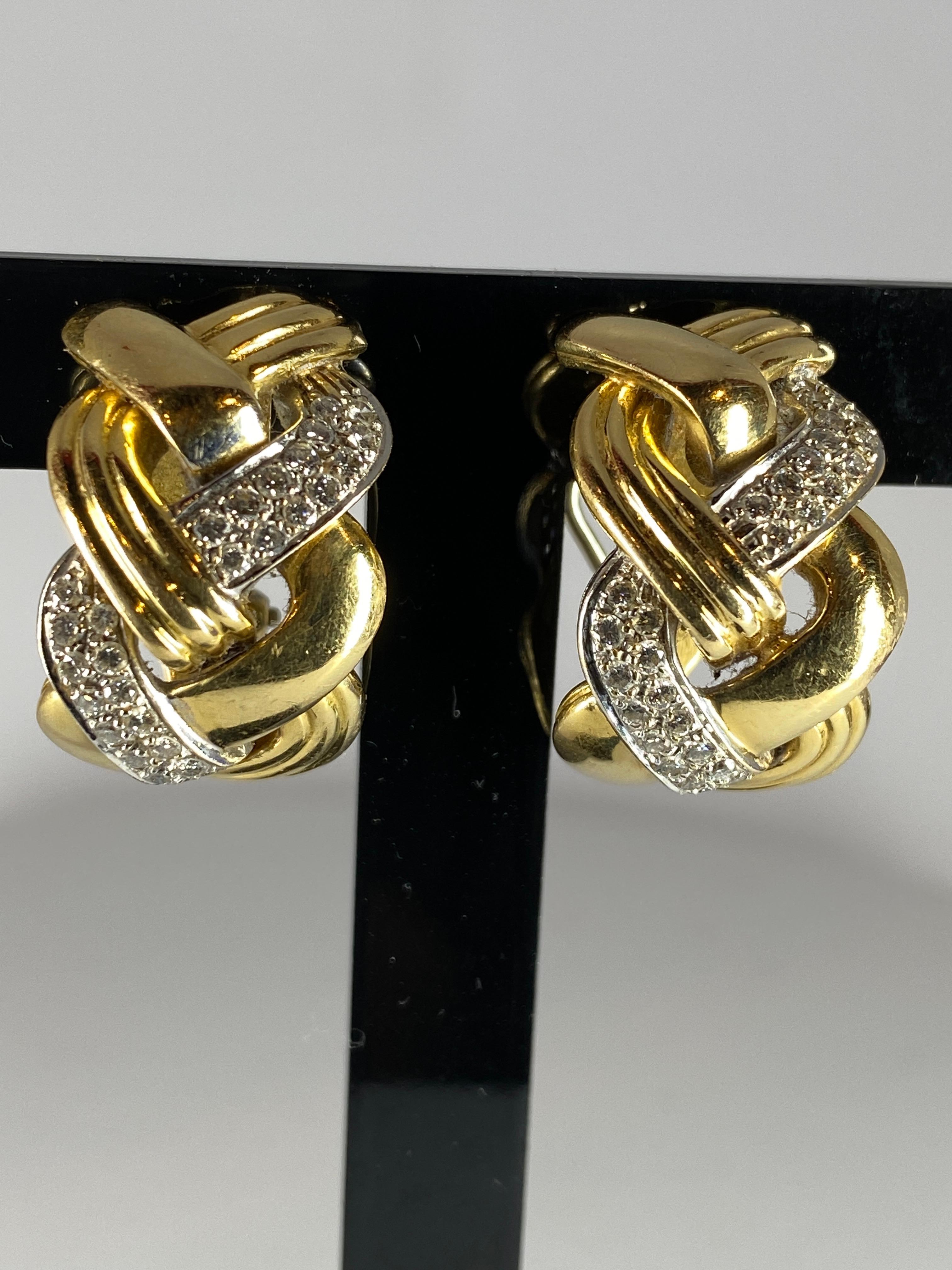Modern Boucles D’oreilles En or 18 Carats “ Tresses ” Serties Diamants Signées Repossi For Sale