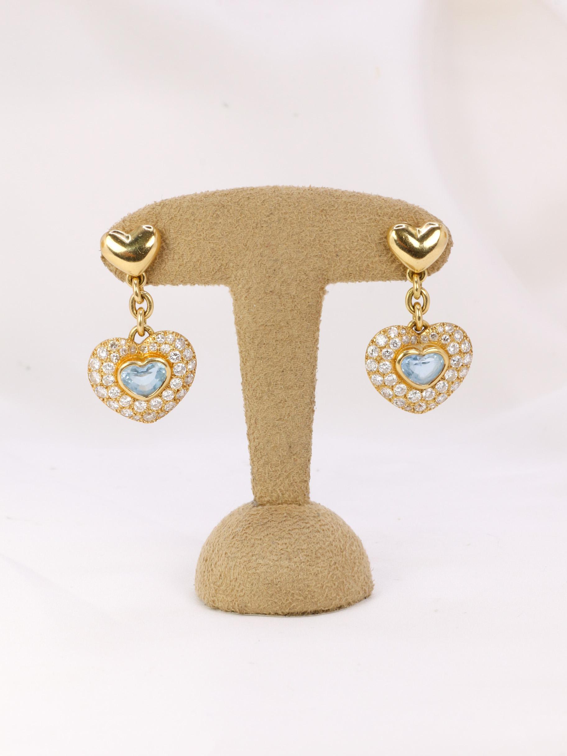 Boucles d'oreilles pendantes coeur en or, diamants et aigue-marine In Good Condition For Sale In PARIS, FR