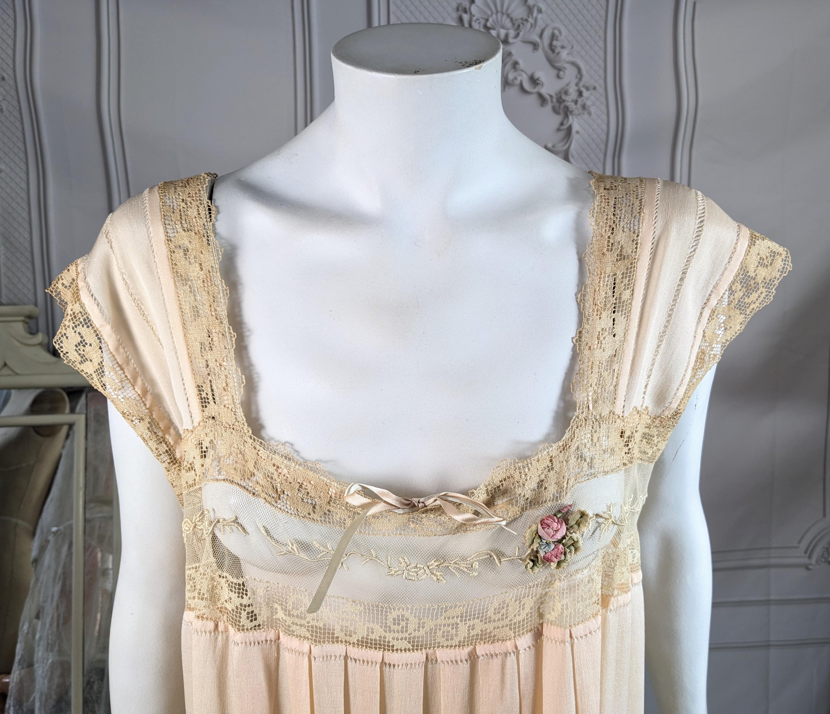 Boue Soeurs Romantic  French 1920  Silk  and Lace Gown For Sale 2