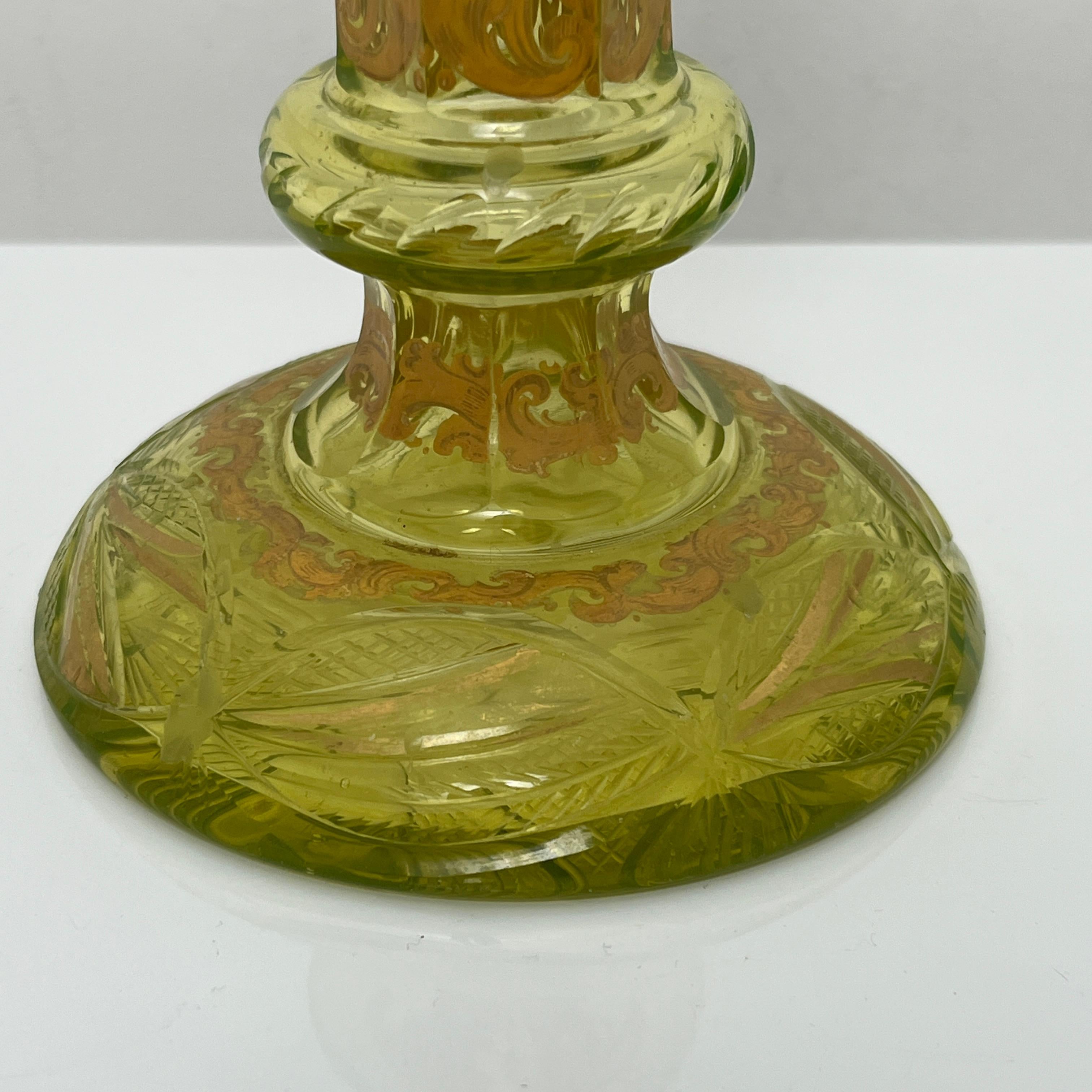 Bougeoir en ouraline verre taillé emaillé Boheme 19th uranium glass For Sale 1