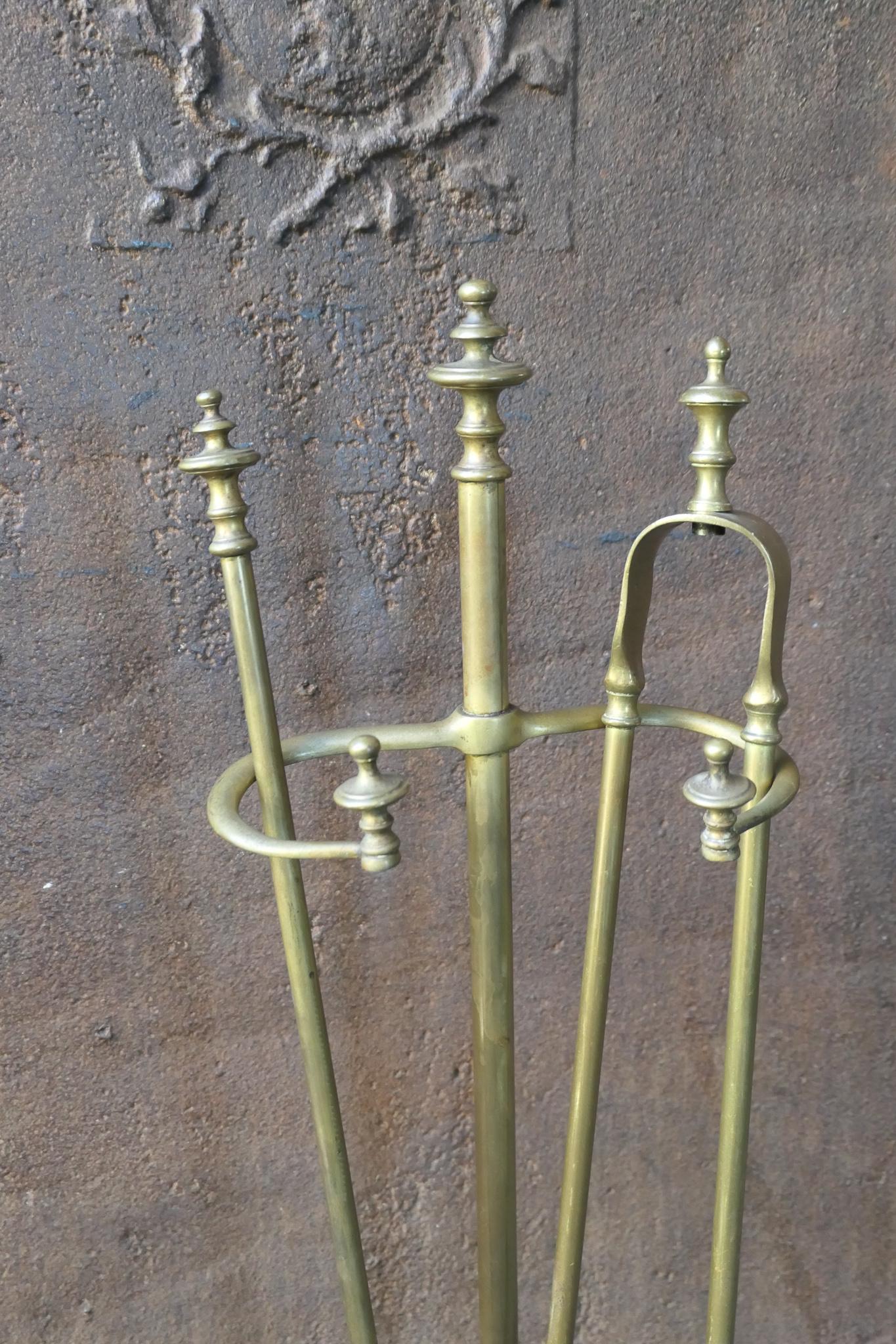 Ensemble d'outils de cheminée Bouhon Frères, outils de cheminée, 19ème siècle en vente 1