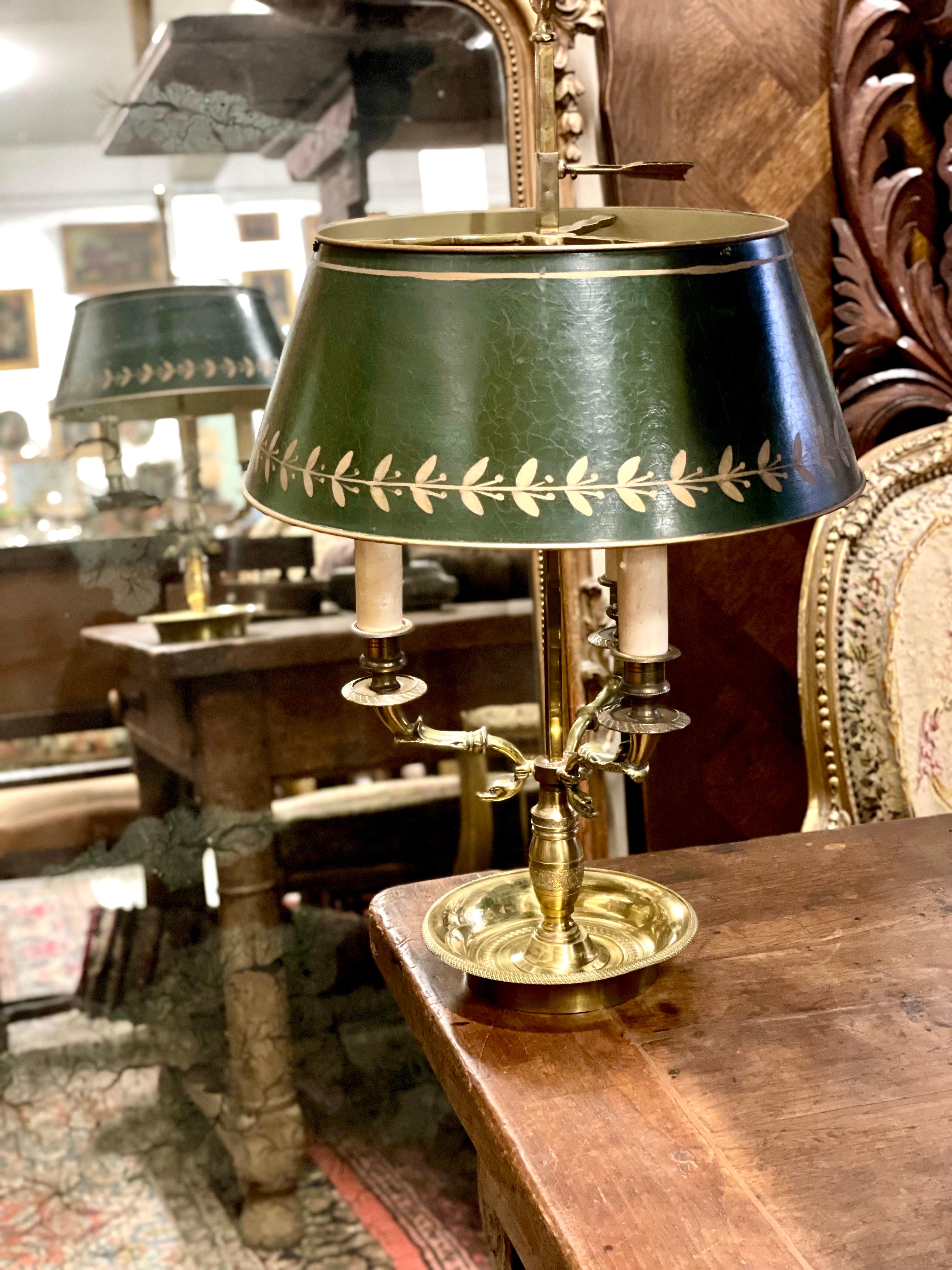 French Antique Bronze Bouillotte Table Lamp in with Tole Lampshade For Sale 2