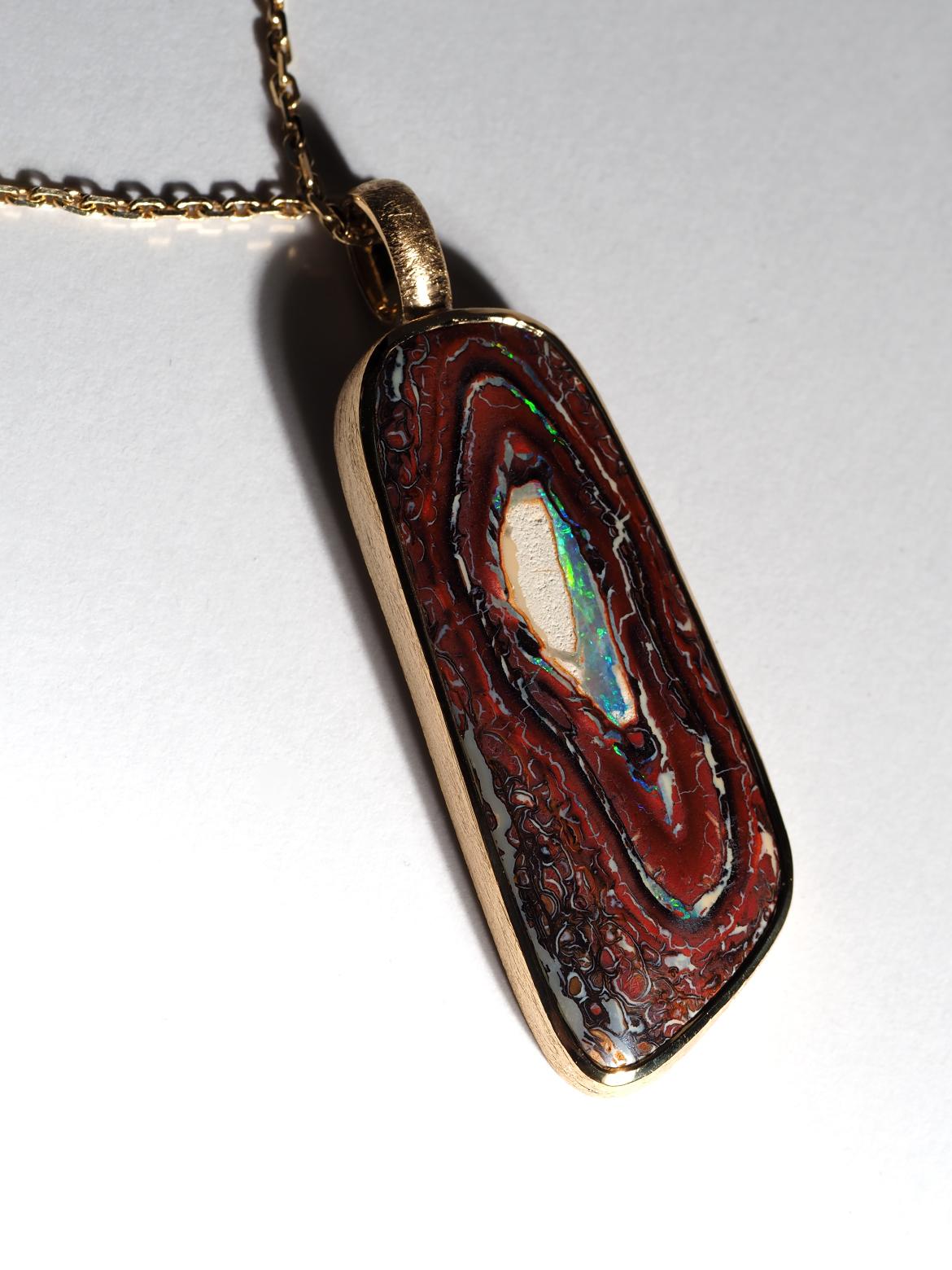 Boulder Koroit Opale Ciondolo d'argento Collana placcata in oro regalo di nozze opale in vendita 4