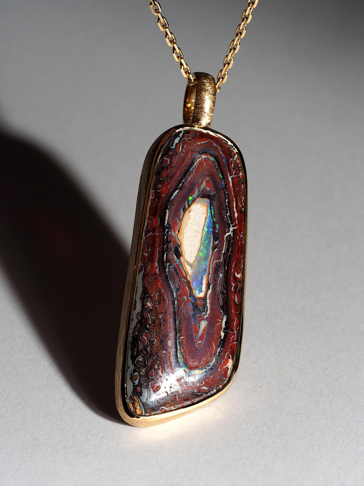 Artista Boulder Koroit Opale Ciondolo d'argento Collana placcata in oro regalo di nozze opale in vendita