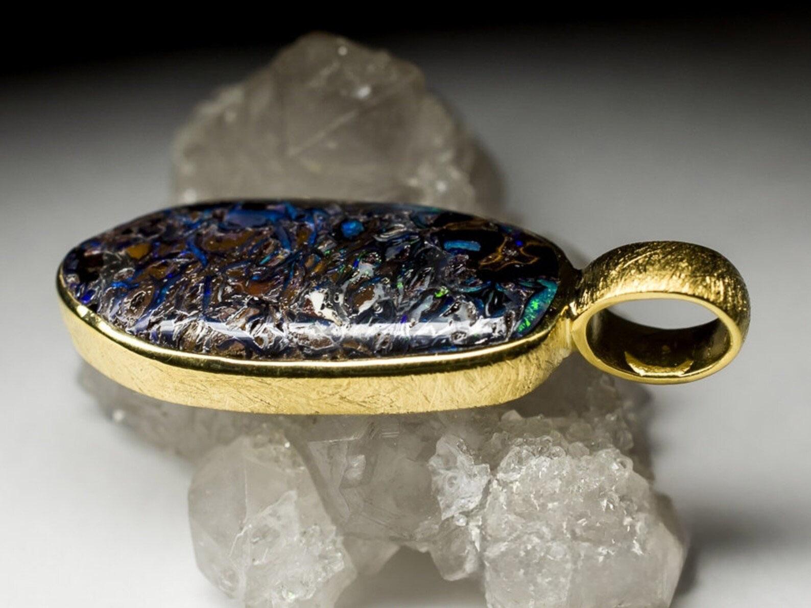 Boulder Opal 18K Gold Silver Pendant Natural Multi-Colour Australian Gemstone In New Condition For Sale In Berlin, DE