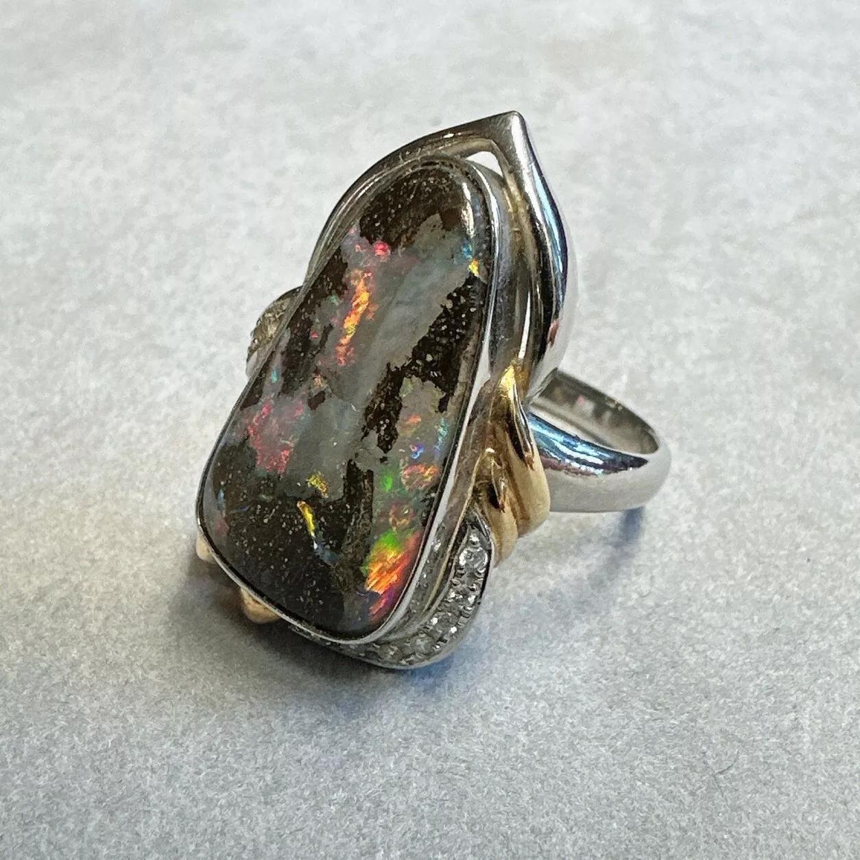 Boulder Opal and Diamond Ring in 18k Yellow Gold and Platinum In Good Condition For Sale In La Jolla, CA