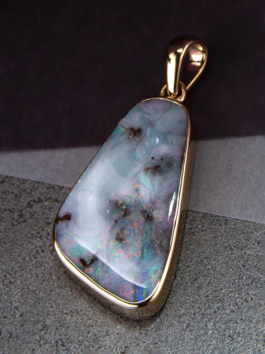 Boulder Opal Gold Pendant Light Blue Australian Opal In New Condition For Sale In Berlin, DE