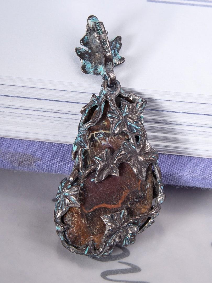 Boulder Opal Pendant Mahogany Natural Unisex Necklace Ivy In New Condition For Sale In Berlin, DE