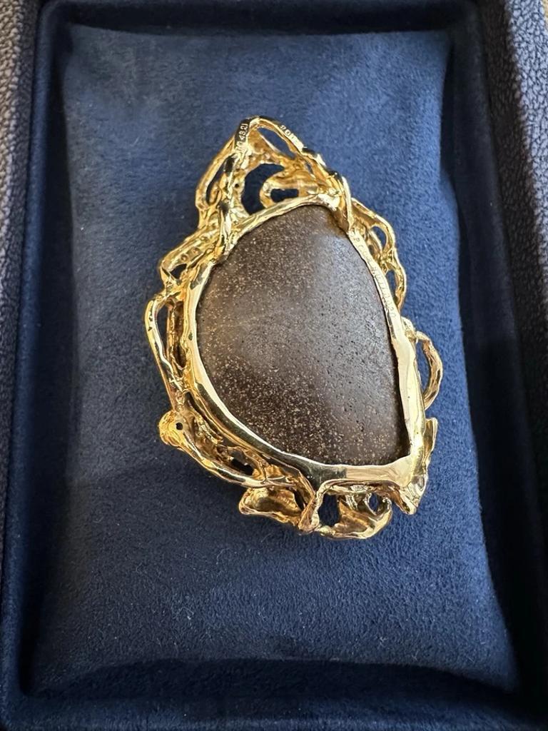 Pendentif Boulder Opal avec pierres précieuses et diamants en or jaune 18k Excellent état - En vente à La Jolla, CA