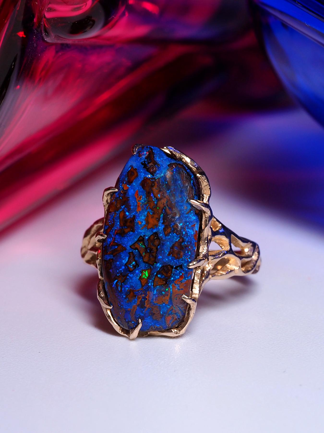 Boulder Opal Ring Gold Gem Unisex Jewelry Unique engagement ring In New Condition For Sale In Berlin, DE