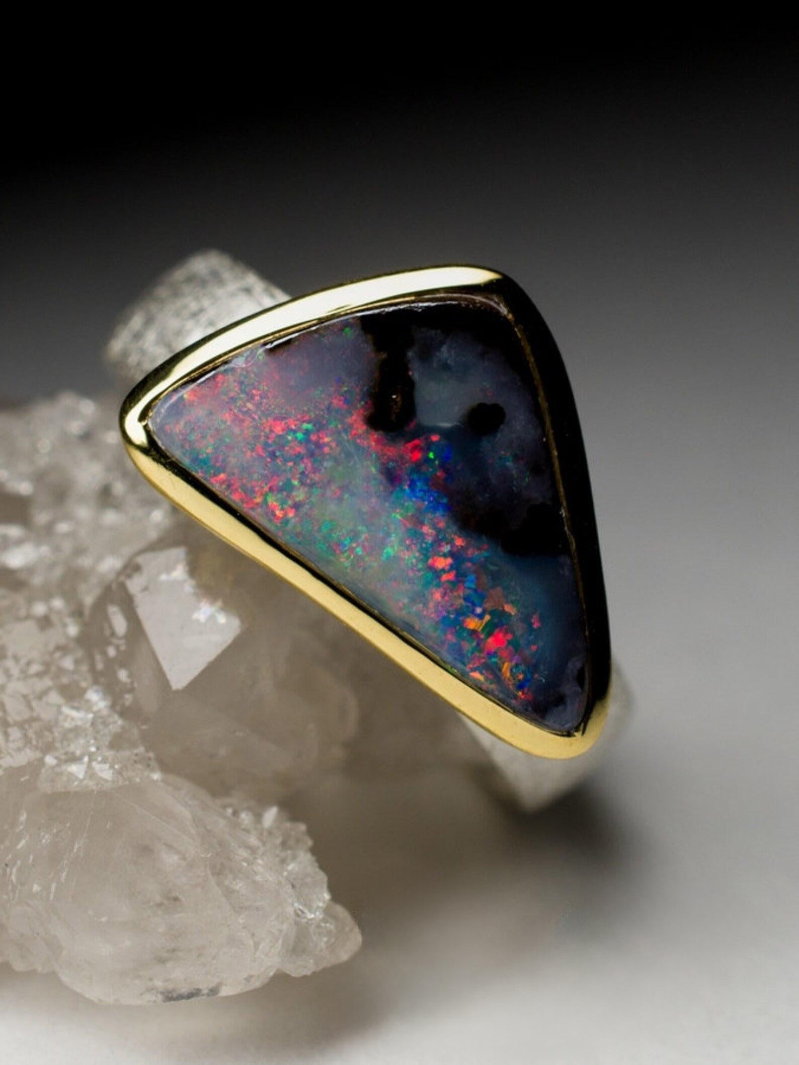Trillion Cut Boulder Opal ring silver large 8.5 US size gold Vintage ring natural gemstone For Sale