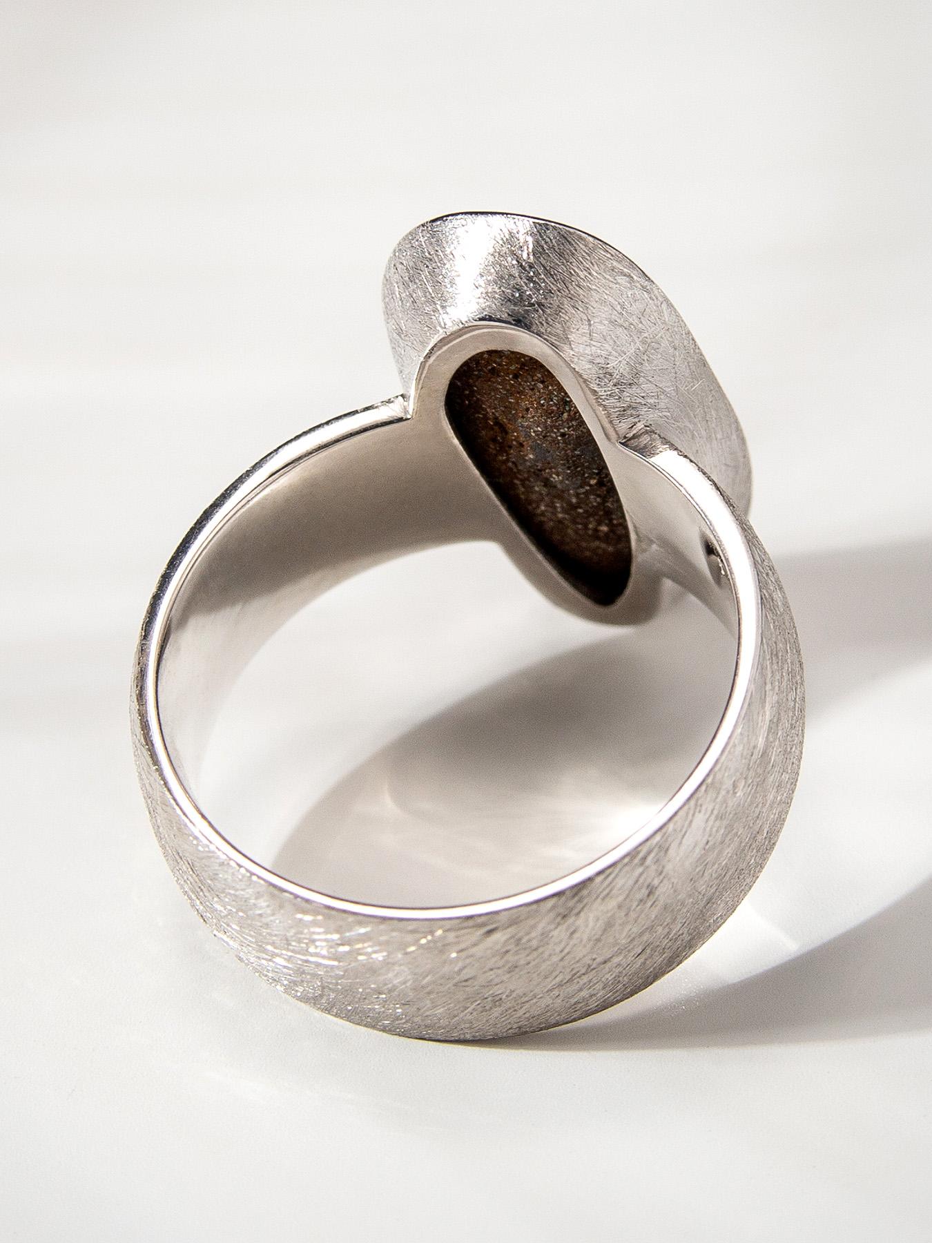 Boulder Opal Scratched Silver Ring Cosmic Dust Australian Gemstone Jewelry In New Condition For Sale In Berlin, DE