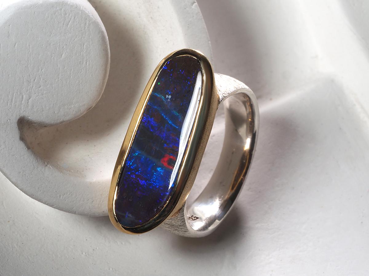 Boulder Opal Scratched Silver Ring Neon Dark Blue Stone Jewelry In New Condition For Sale In Berlin, DE