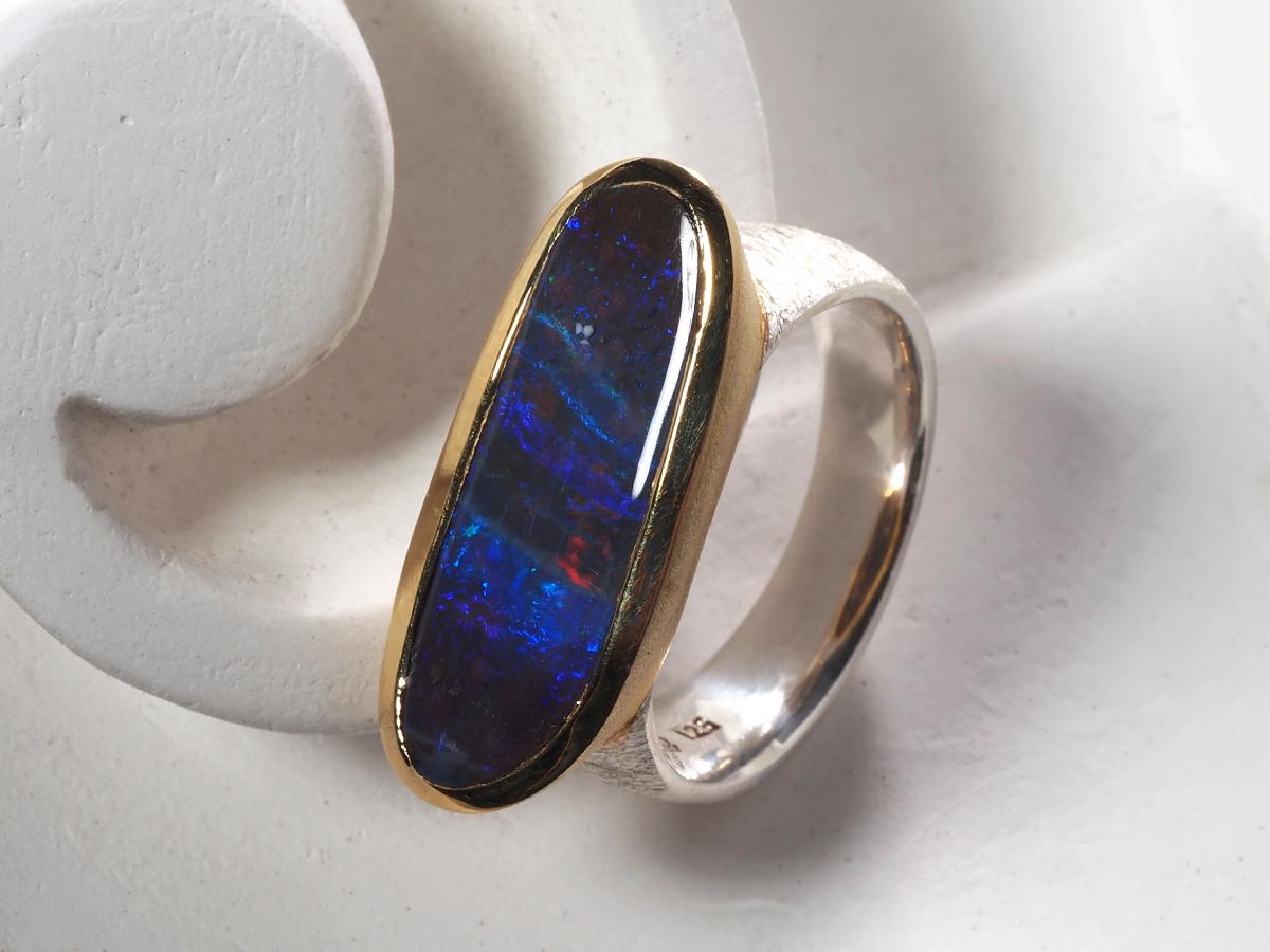 Women's or Men's Boulder Opal Scratched Silver Ring Neon Dark Blue Stone Jewelry For Sale
