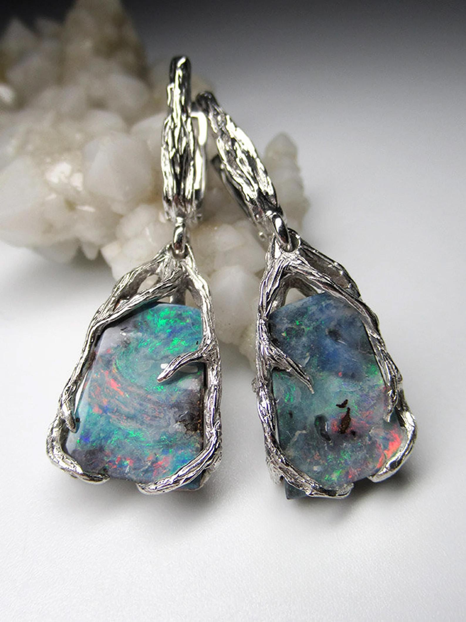 Boulder Opal Silver Earrings Multicolor Rainbow Australian opal In New Condition For Sale In Berlin, DE