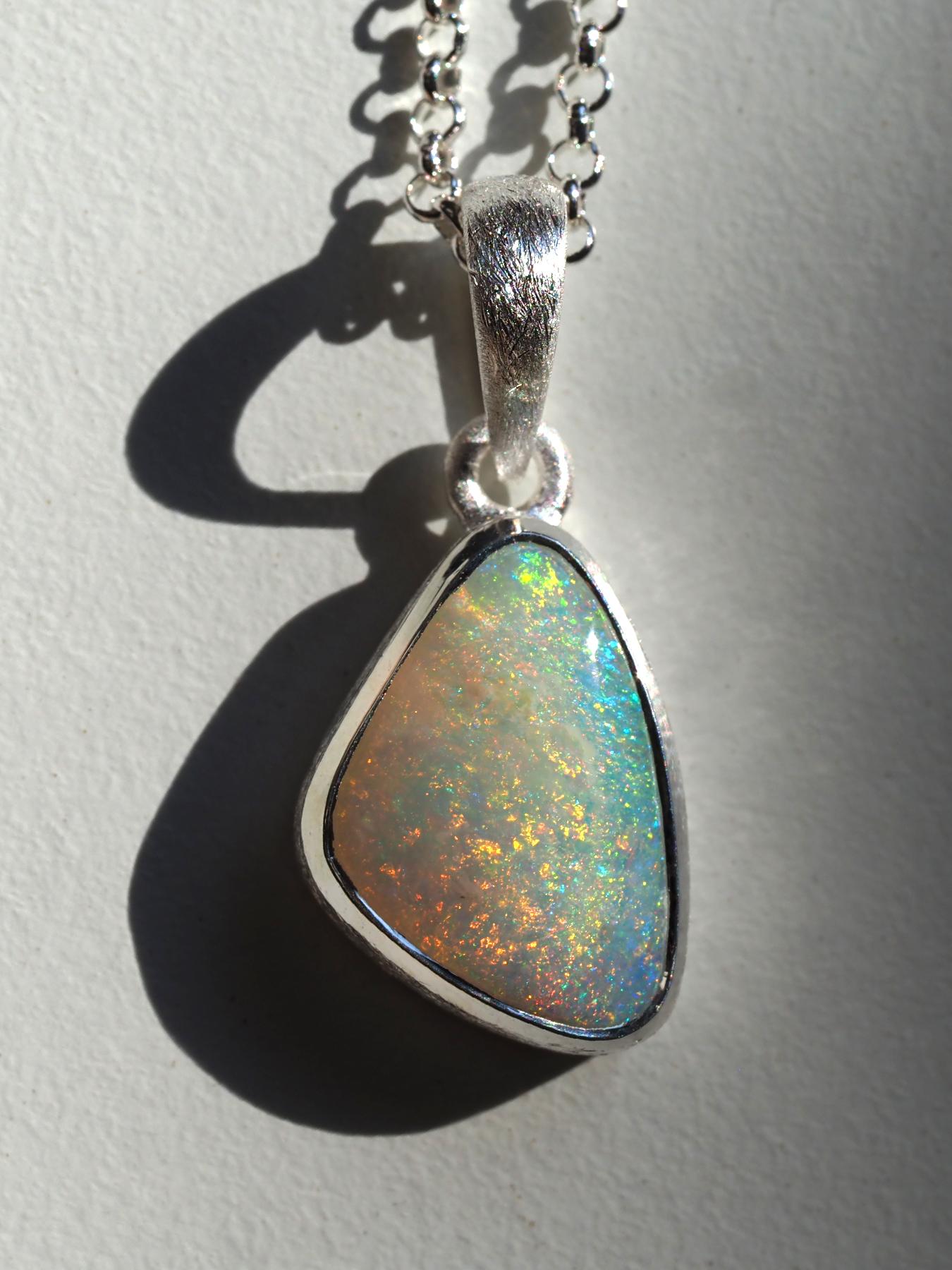 Boulder Opal Silber-Anhänger Geschenk 25005 im Angebot 1