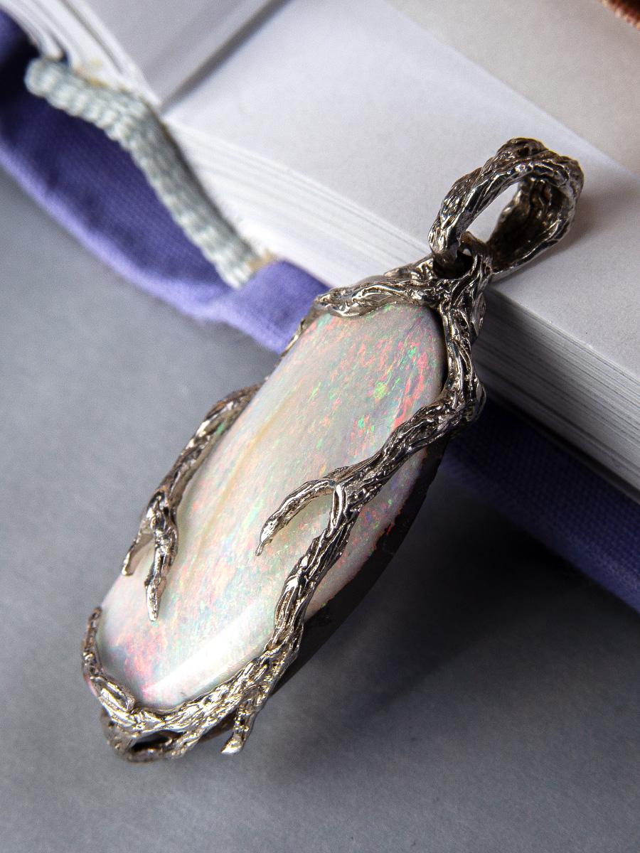 Boulder Opal Silver Pendentif cadeau Multicolore Natural Australian Stone necklace Unisexe en vente