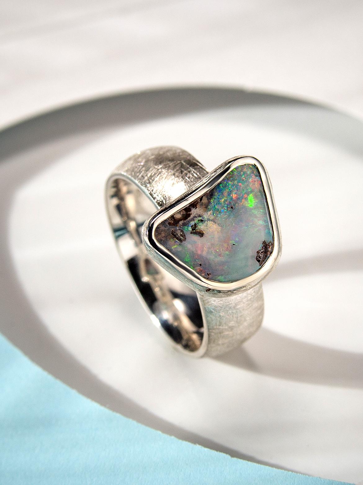 Boulder Opal Silver Ring  5 carat anniversary opal wedding gift vintage style In New Condition For Sale In Berlin, DE
