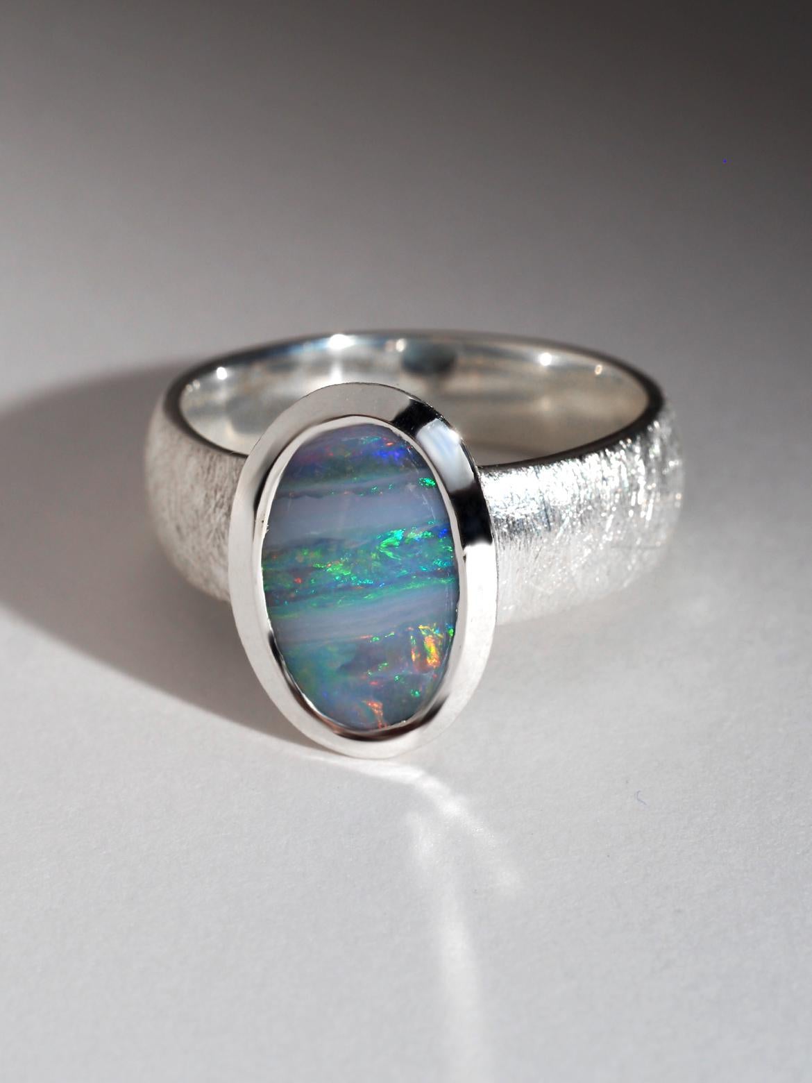 Anillo de plata con ópalo de Boulder en venta 7