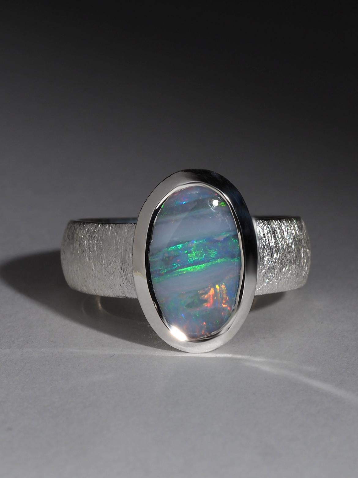 Anillo de plata con ópalo de Boulder Artesano en venta