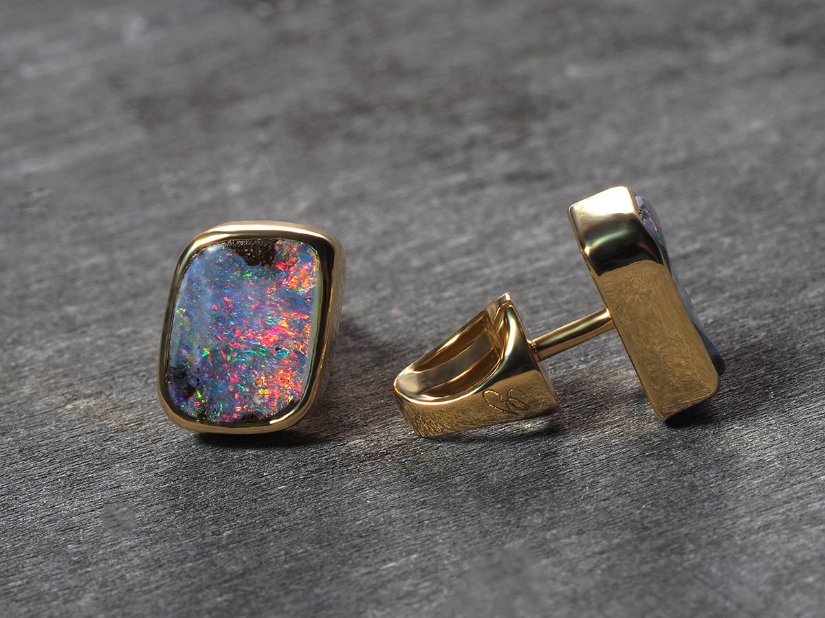 Cabochon Opal Gold Earrings Polychrome Cosmic Purple Australian opal For Sale