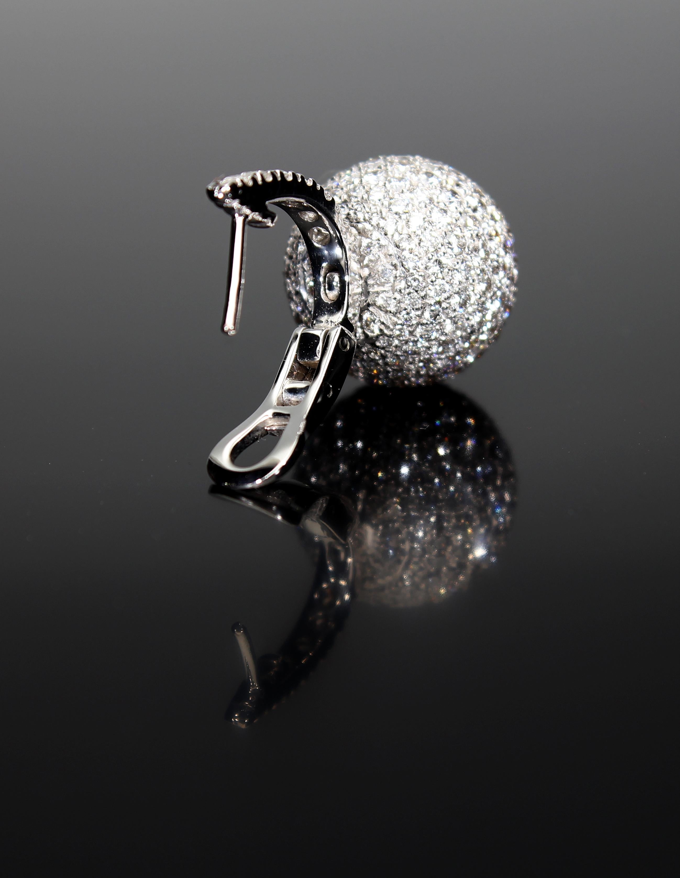 Diamonds ct 13.00 Contemporary ball earrings, in 18 Kt gold. Handcraft in Italy. For Sale 5