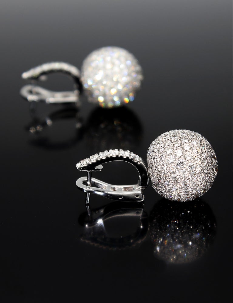 Boule Earrings with Pavè of 13.00 Carats of Diamonds in 18 Kt White Gold For Sale 6