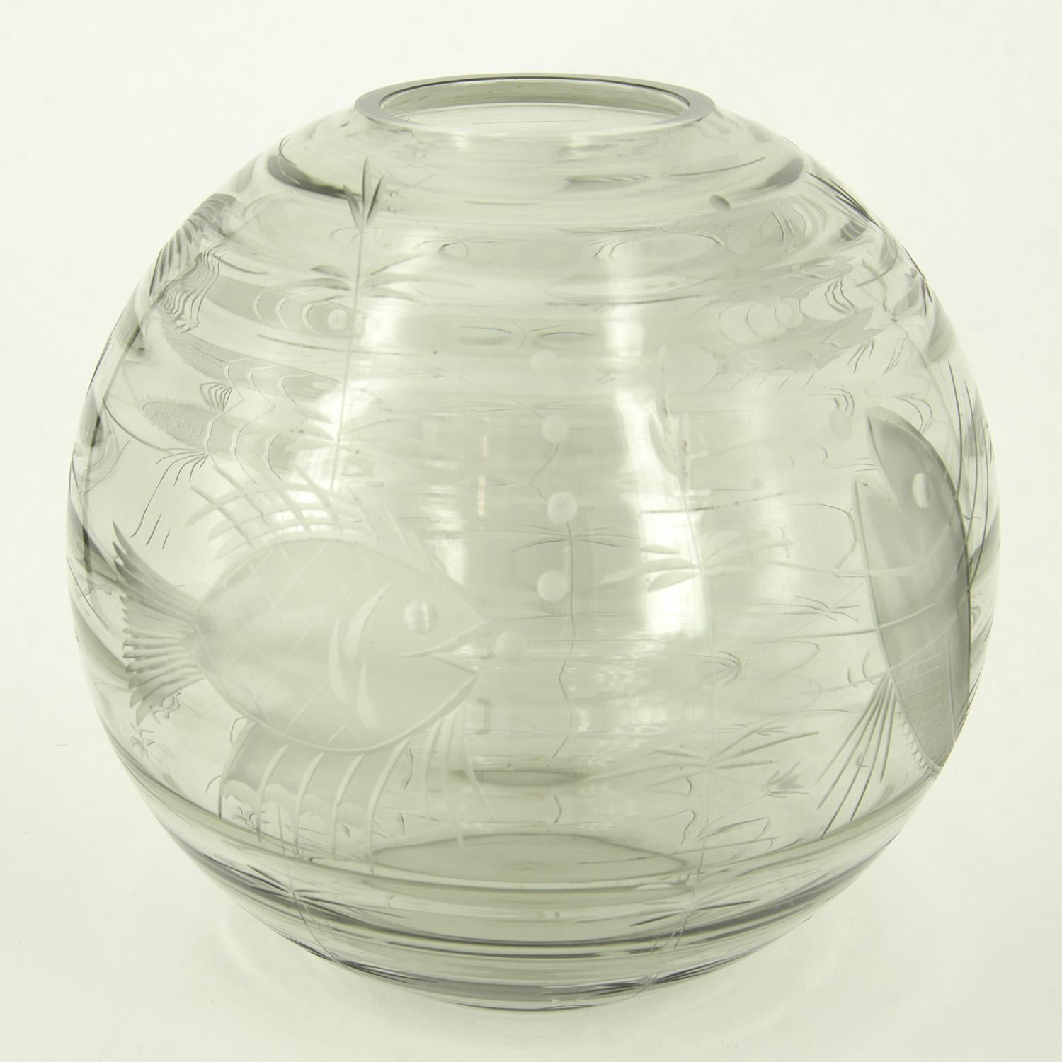 Boule en verre de Murano gravée de motifs marins, S.A.L.I.R. années 1930 en vente 1