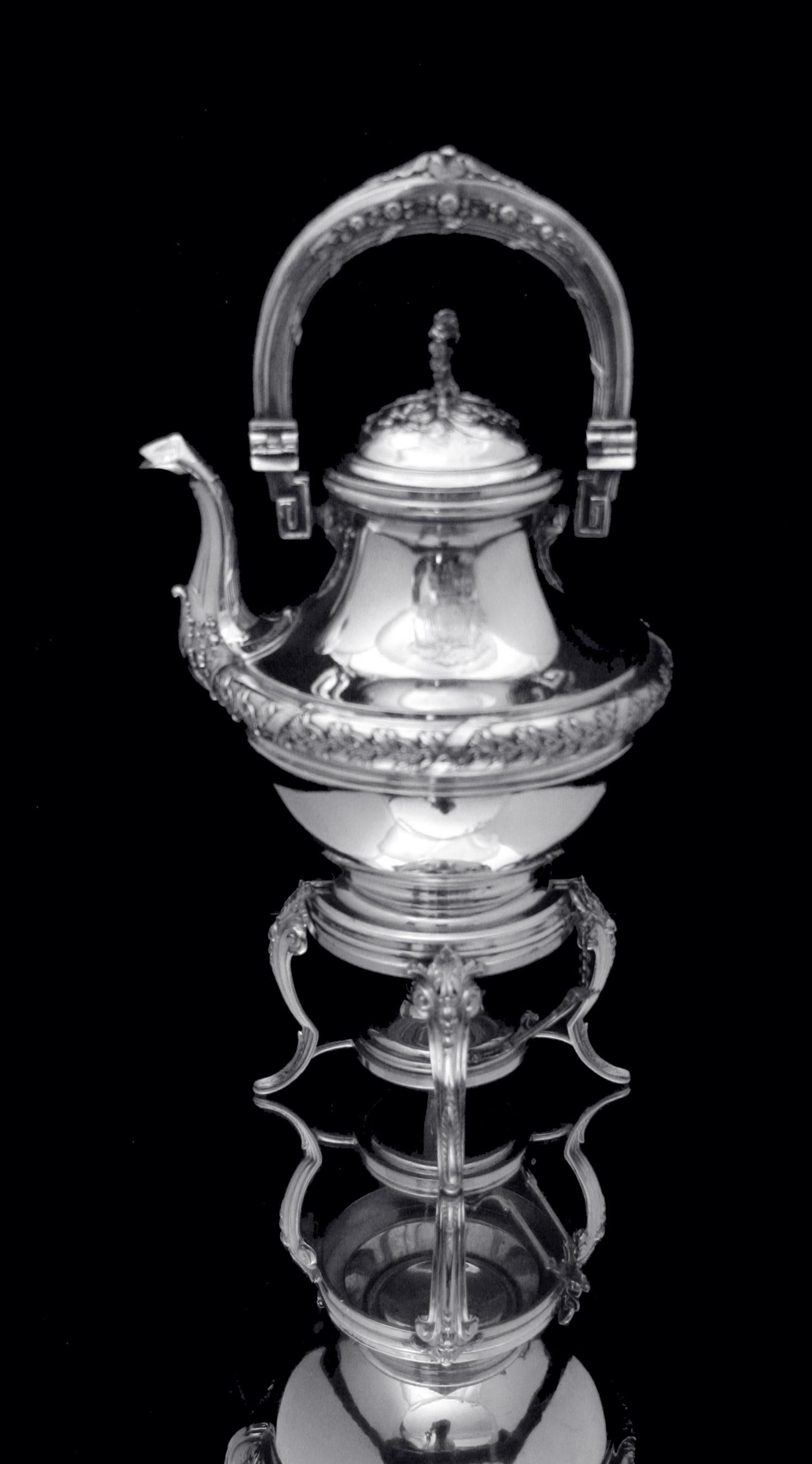 Boulenger - 8 Teile. Silbernes Teeservice im Louis-XVI.-Stil in Museumsqualität! (Sterlingsilber) im Angebot