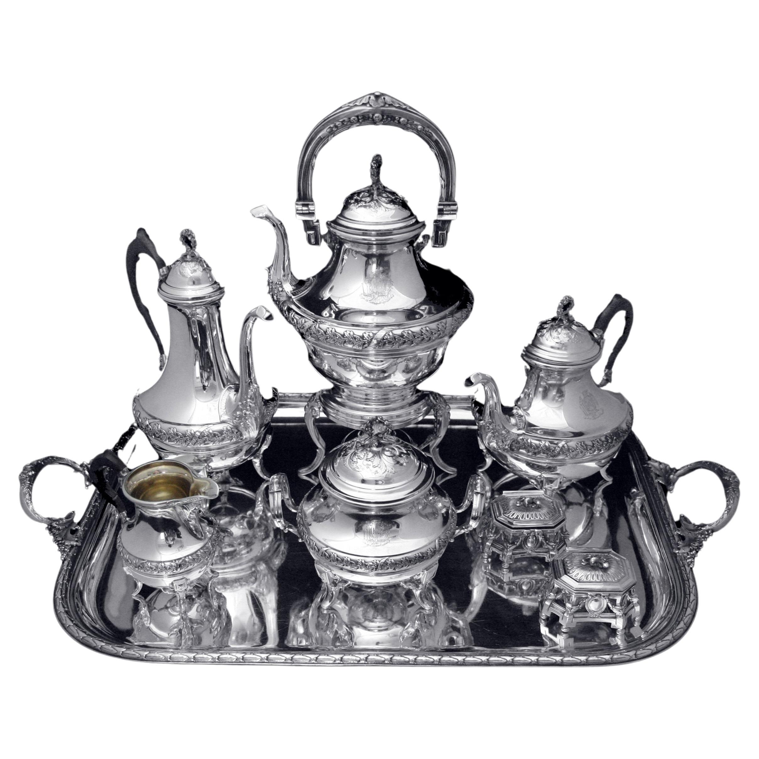 Boulenger - 8 Teile. Silbernes Teeservice im Louis-XVI.-Stil in Museumsqualität! im Angebot