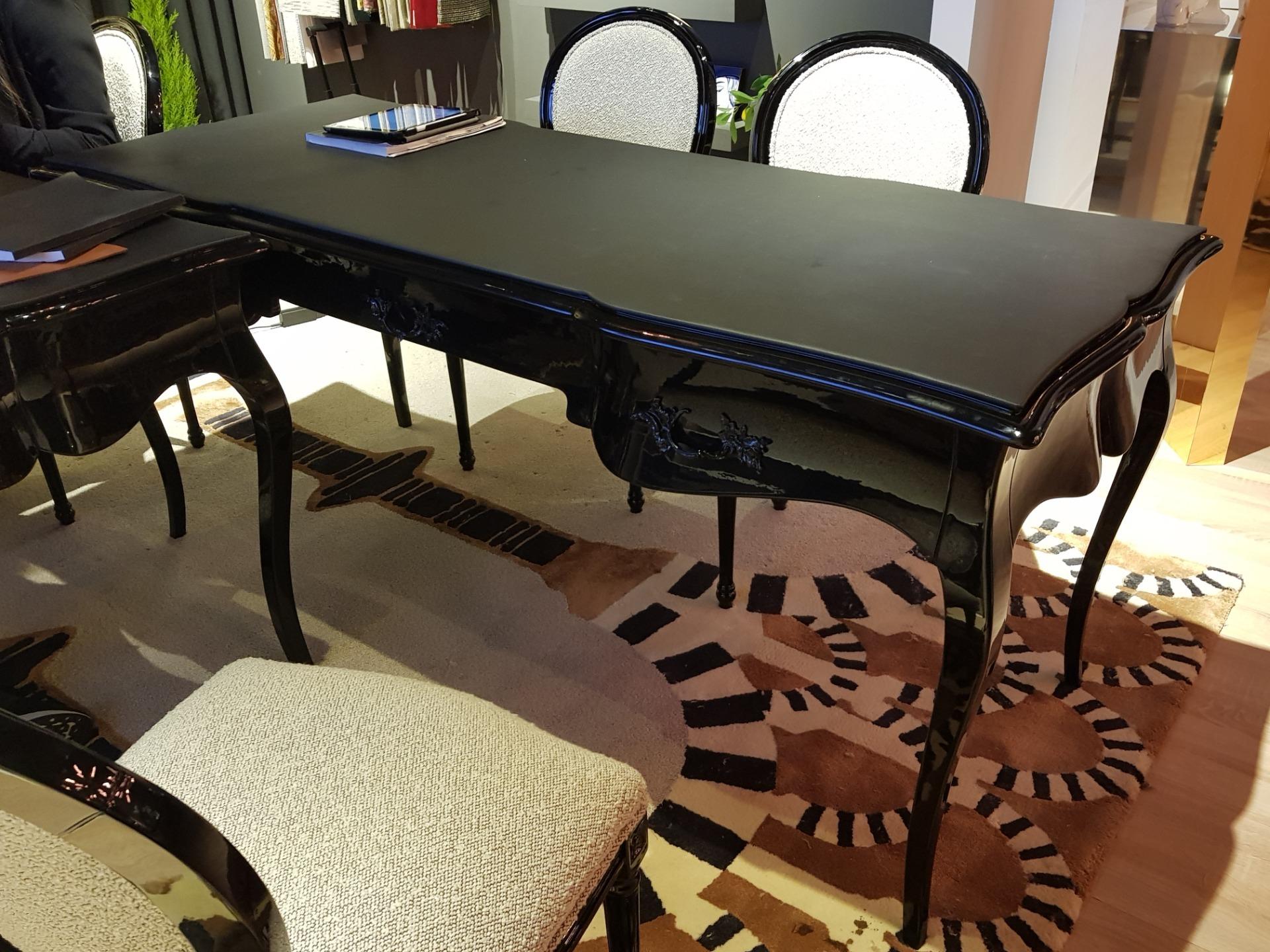 Modern Boulevard Desk in Black Lacquered with Leather Top For Sale