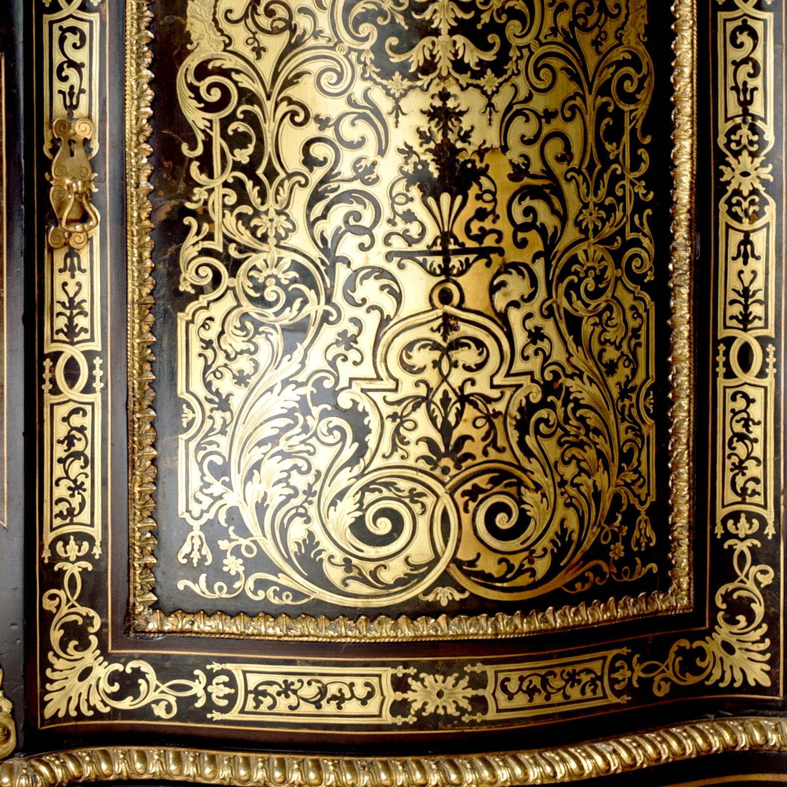 Mobile ad angolo Boulle In condizioni buone in vendita a New York, NY