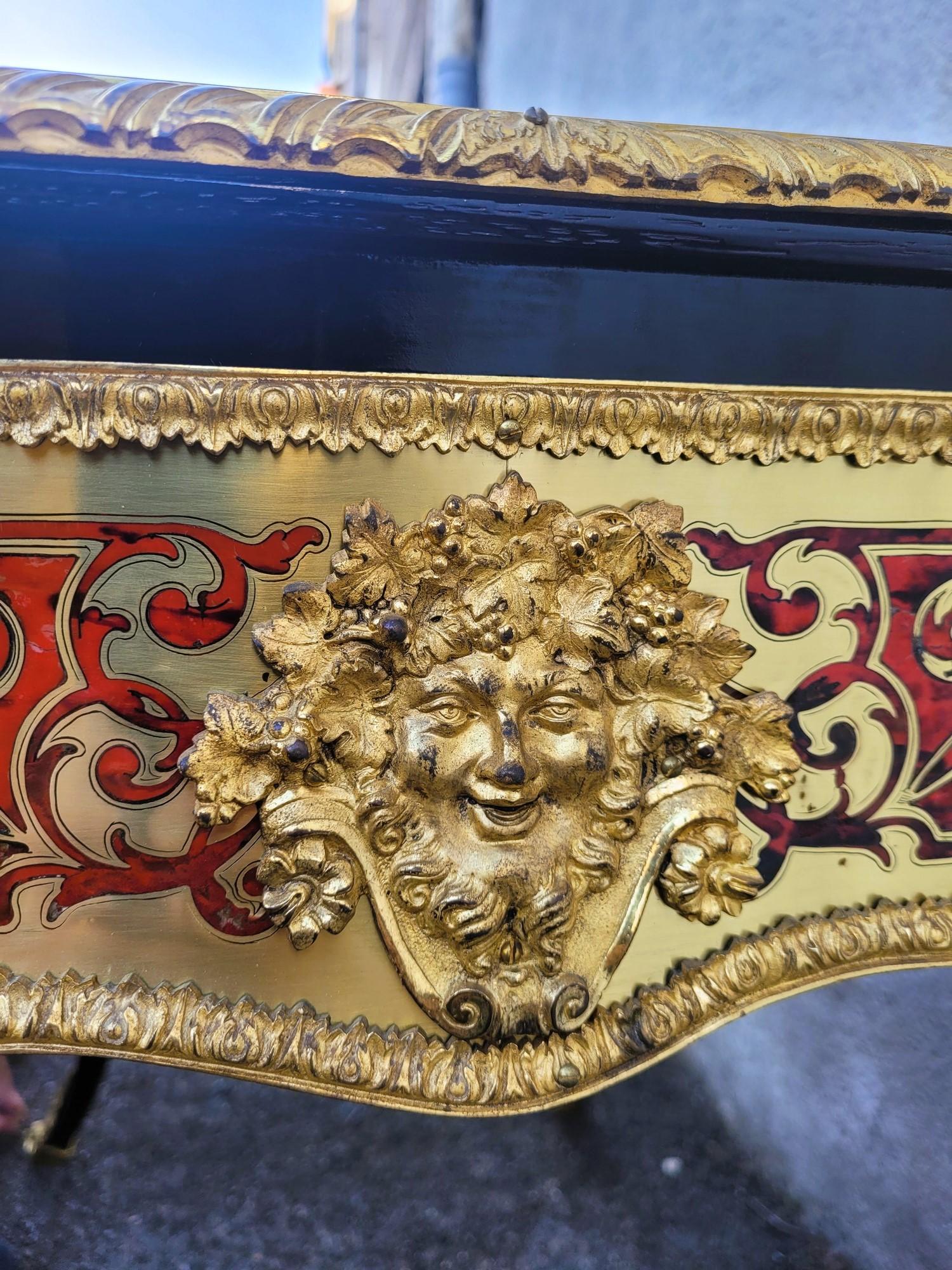 Boulle Desk In Marquetry And Gilt Bronze, 19th Century For Sale 1