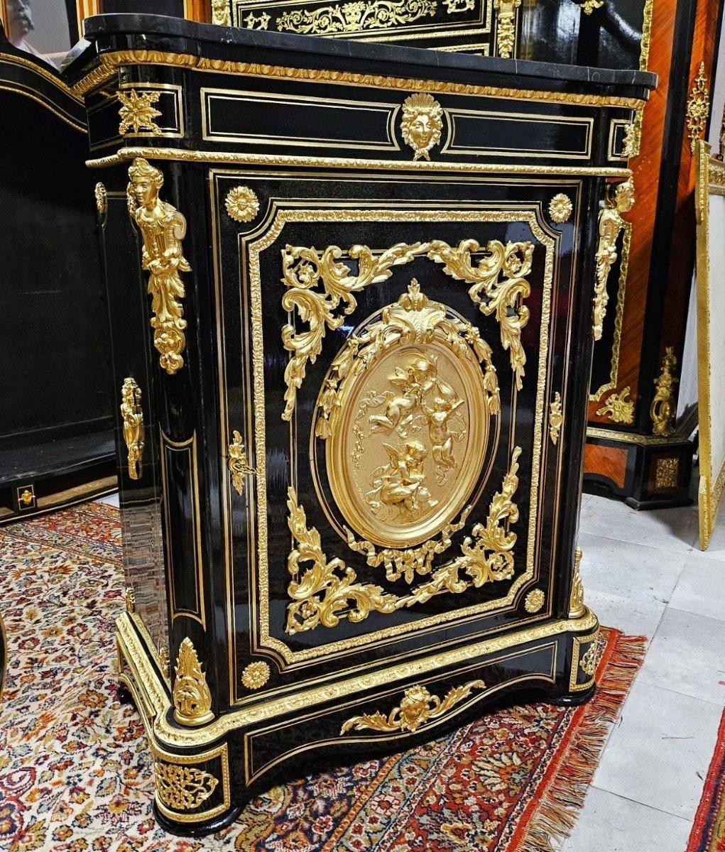 Support Cabinet With Medallion Signed Bertaux In Boulle Marquetry Napoleon III Period Napoleon 3
Spectacular ceremonial Cabinet with medallion, in Boulle marquetry with brass threads on an ebony veneer background. The central medallion is signed by 